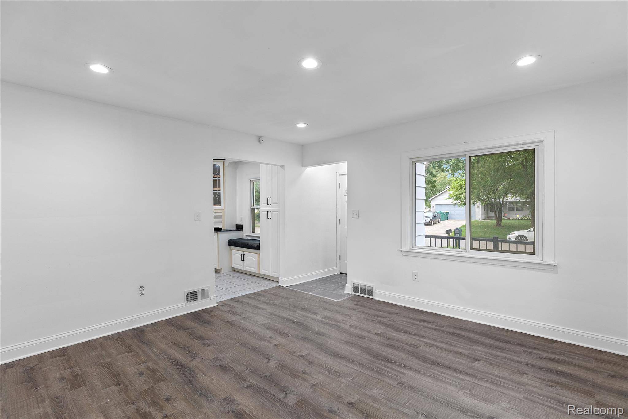 Ypsilanti, MI 48198,885 Hawthorne AVE