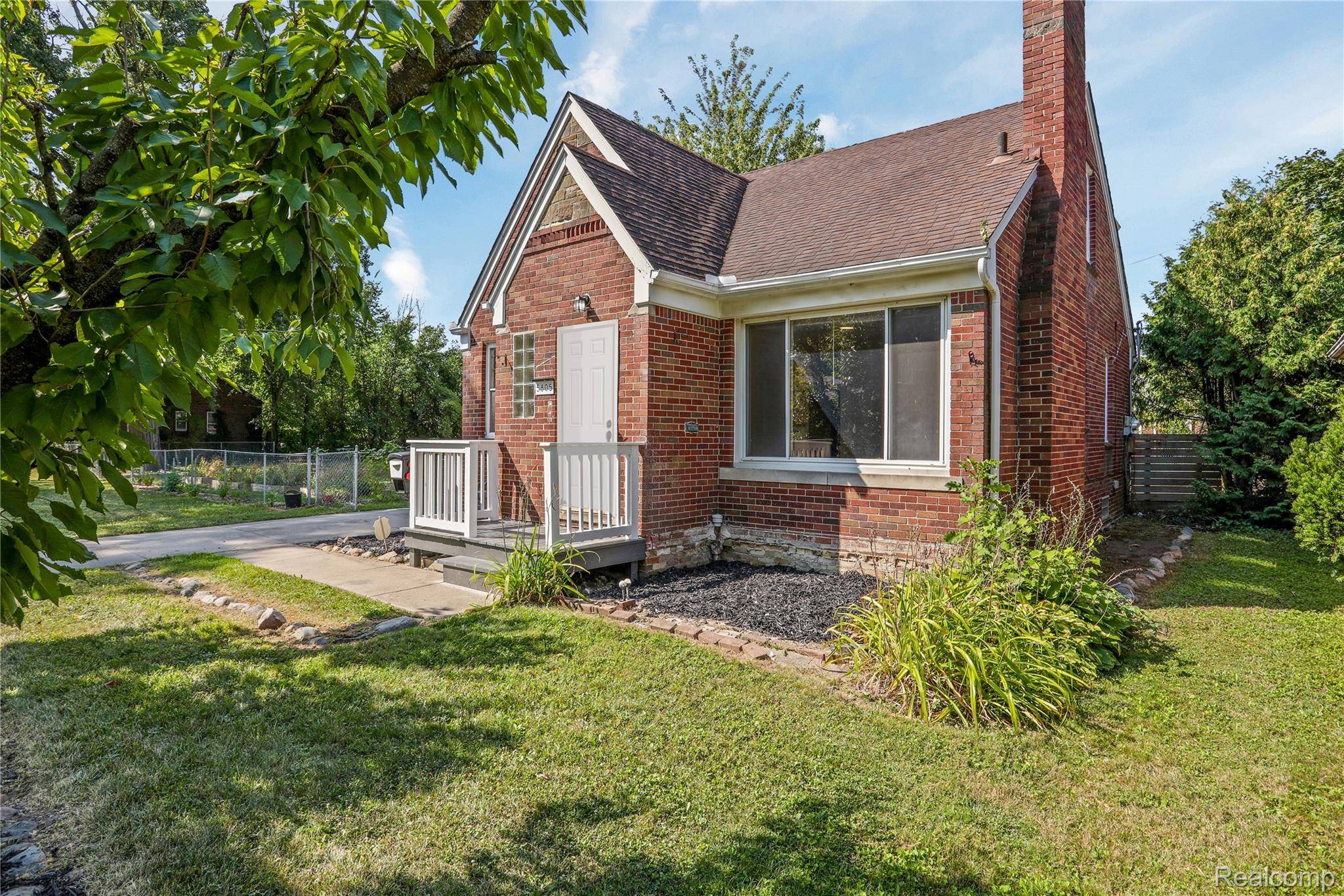 Detroit, MI 48224,5805 Guilford ST