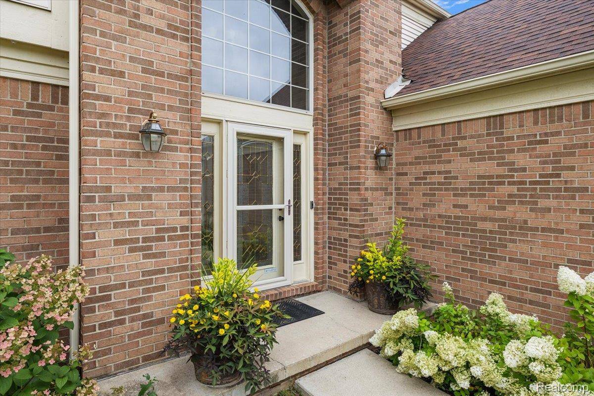 Van Buren, MI 48111,9335 W Walden DR