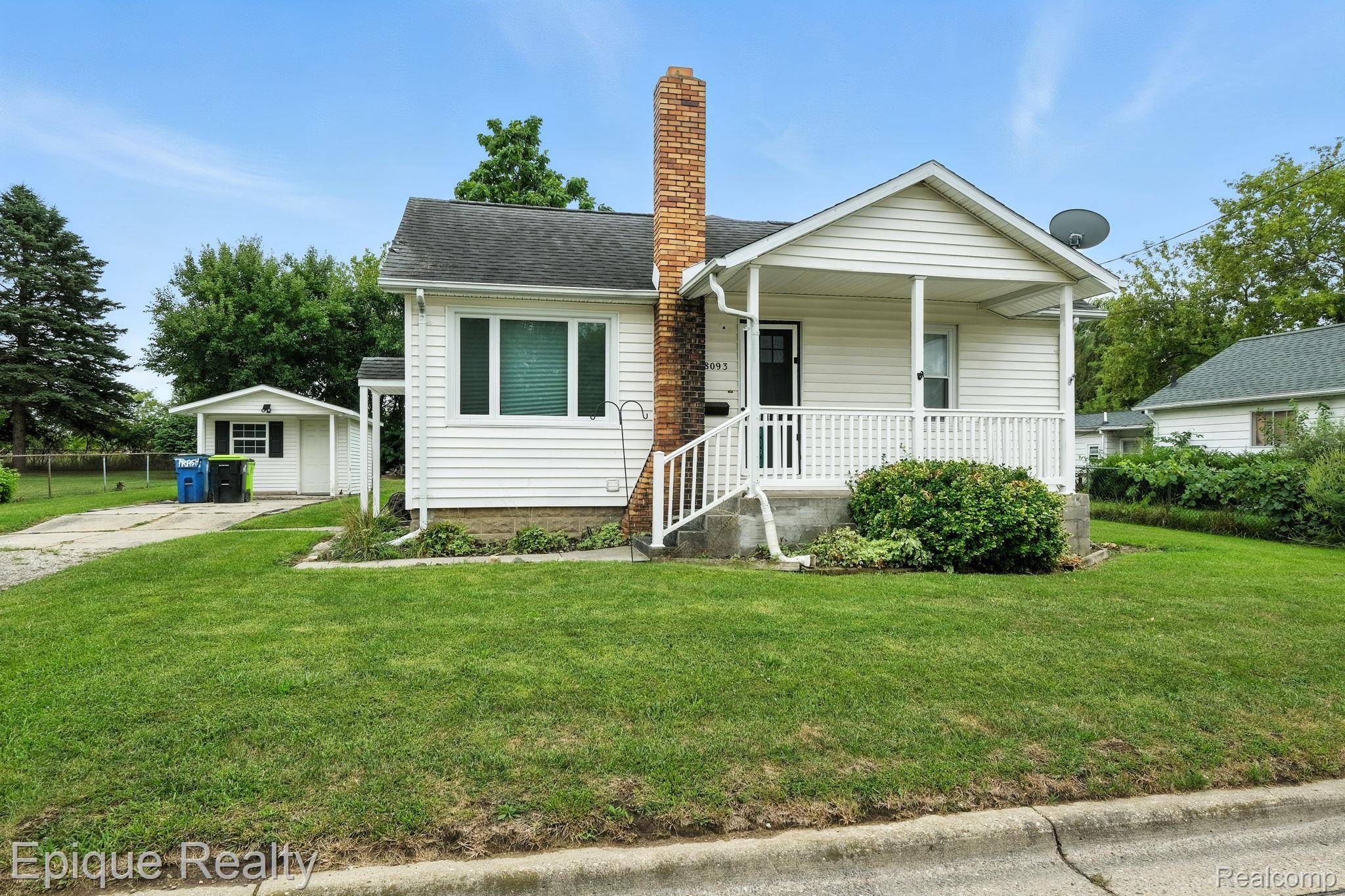 Swartz Creek, MI 48473,8093 Crapo ST