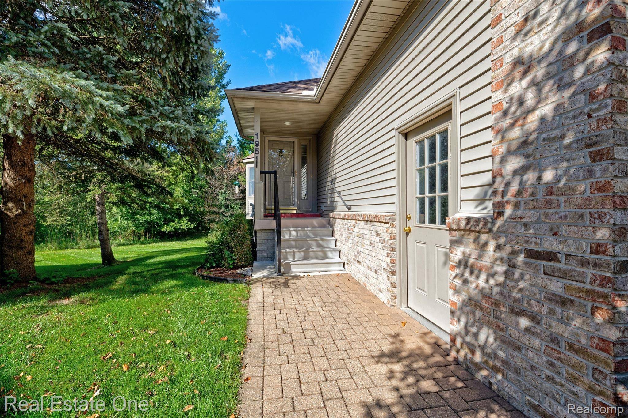 Linden, MI 48451,195 Inglewood CT #26