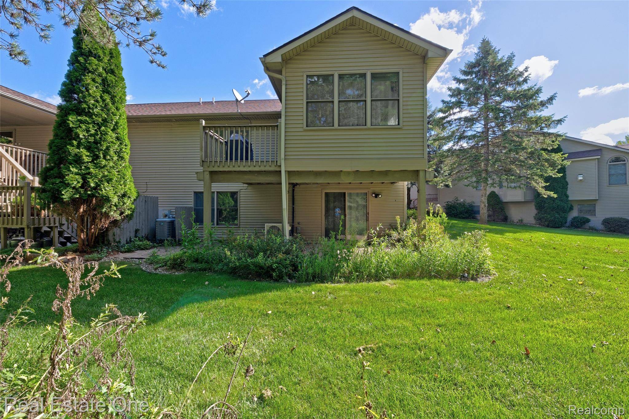 Linden, MI 48451,195 Inglewood CT #26