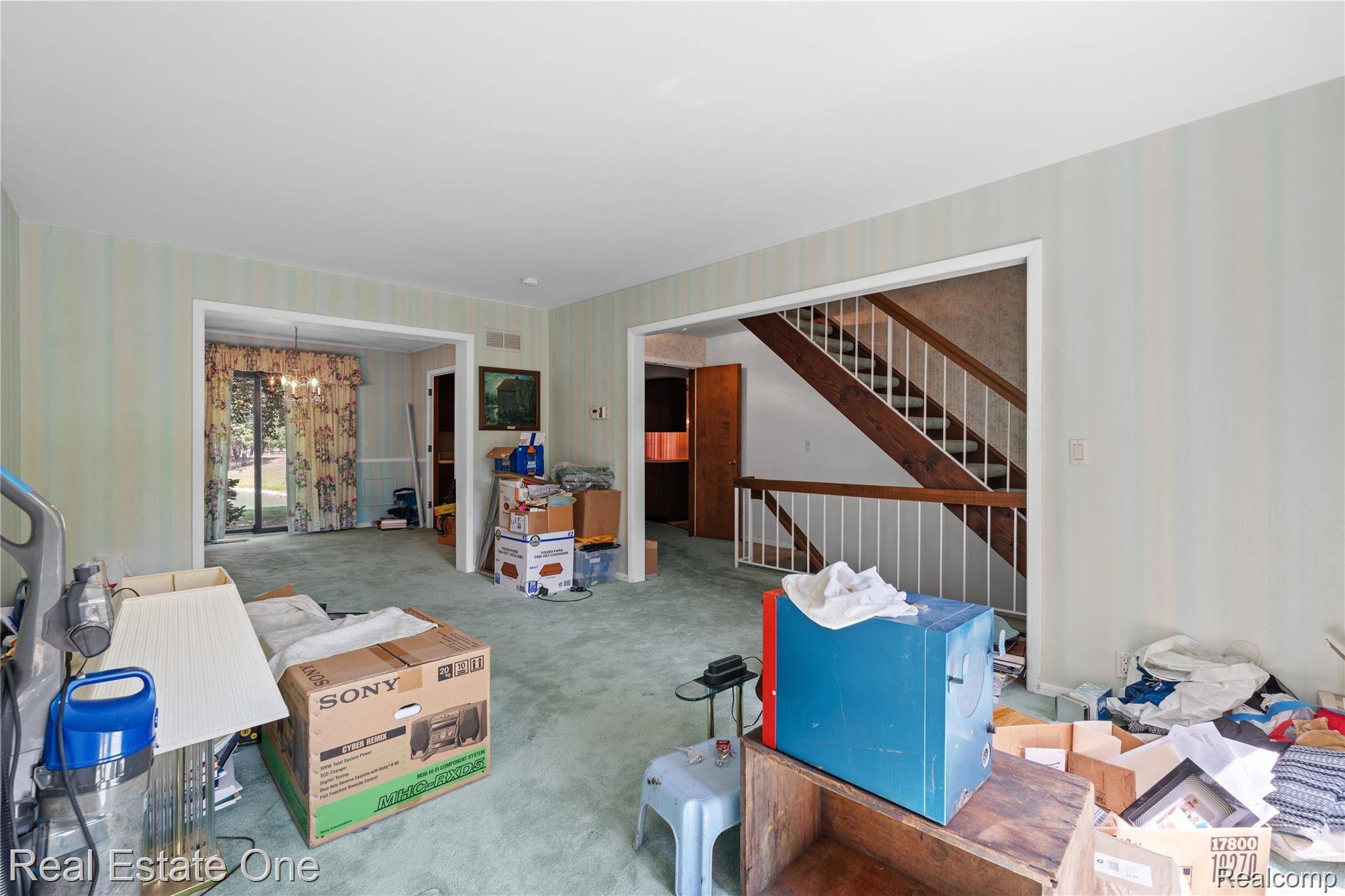 Dearborn, MI 48120,2 Brookwood LN