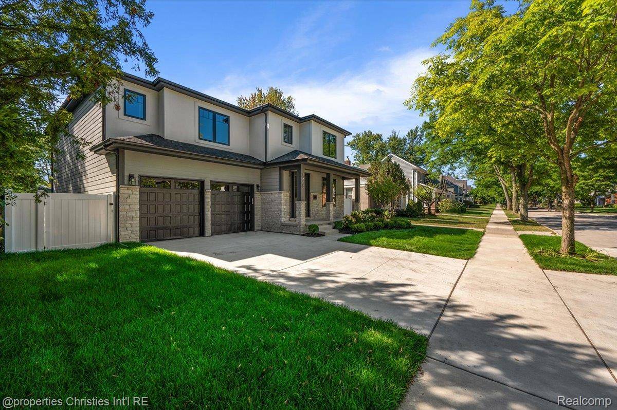 Birmingham, MI 48009,1978 Henrietta ST