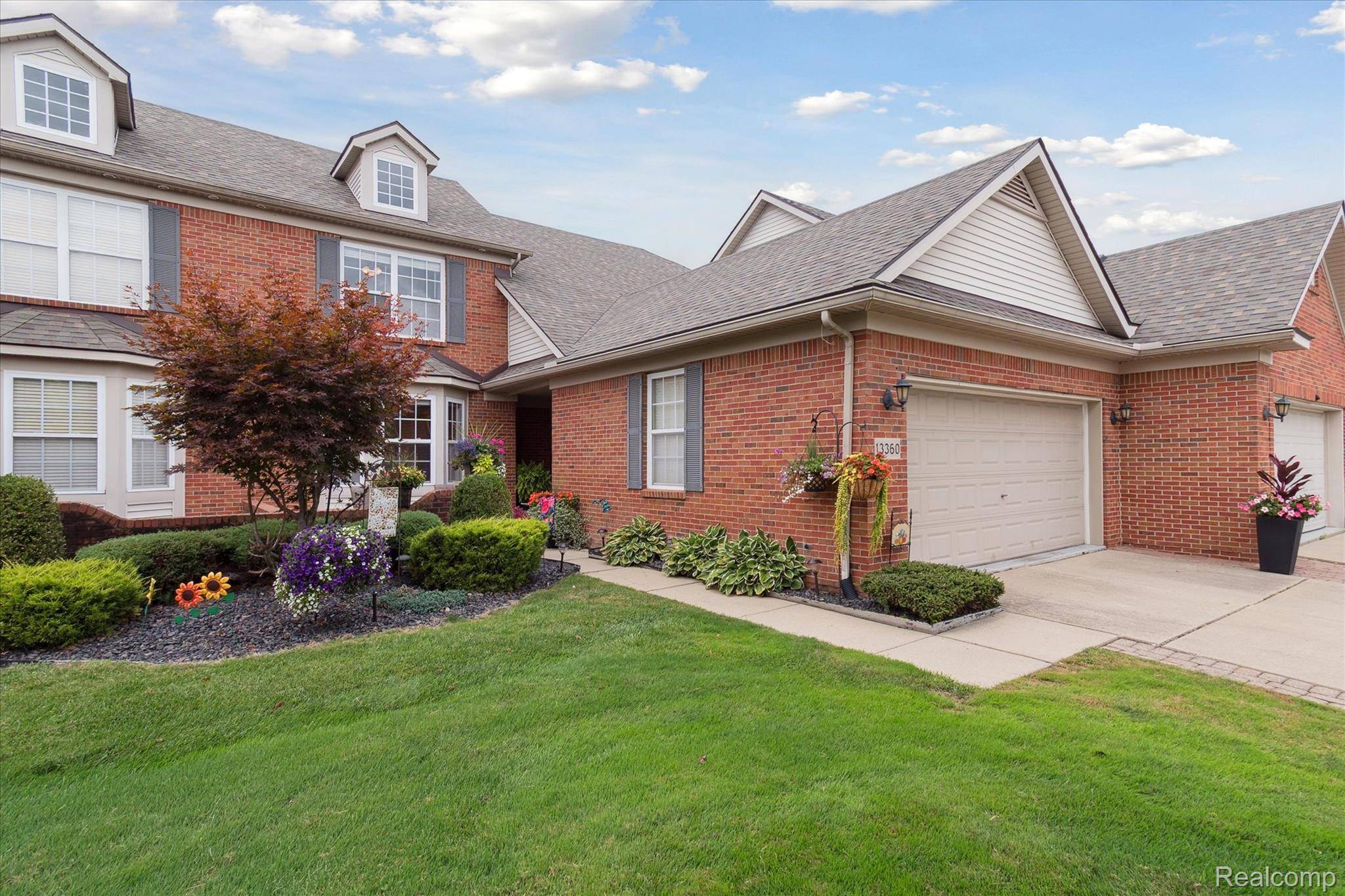 Southgate, MI 48195,13360 Shire LN #23