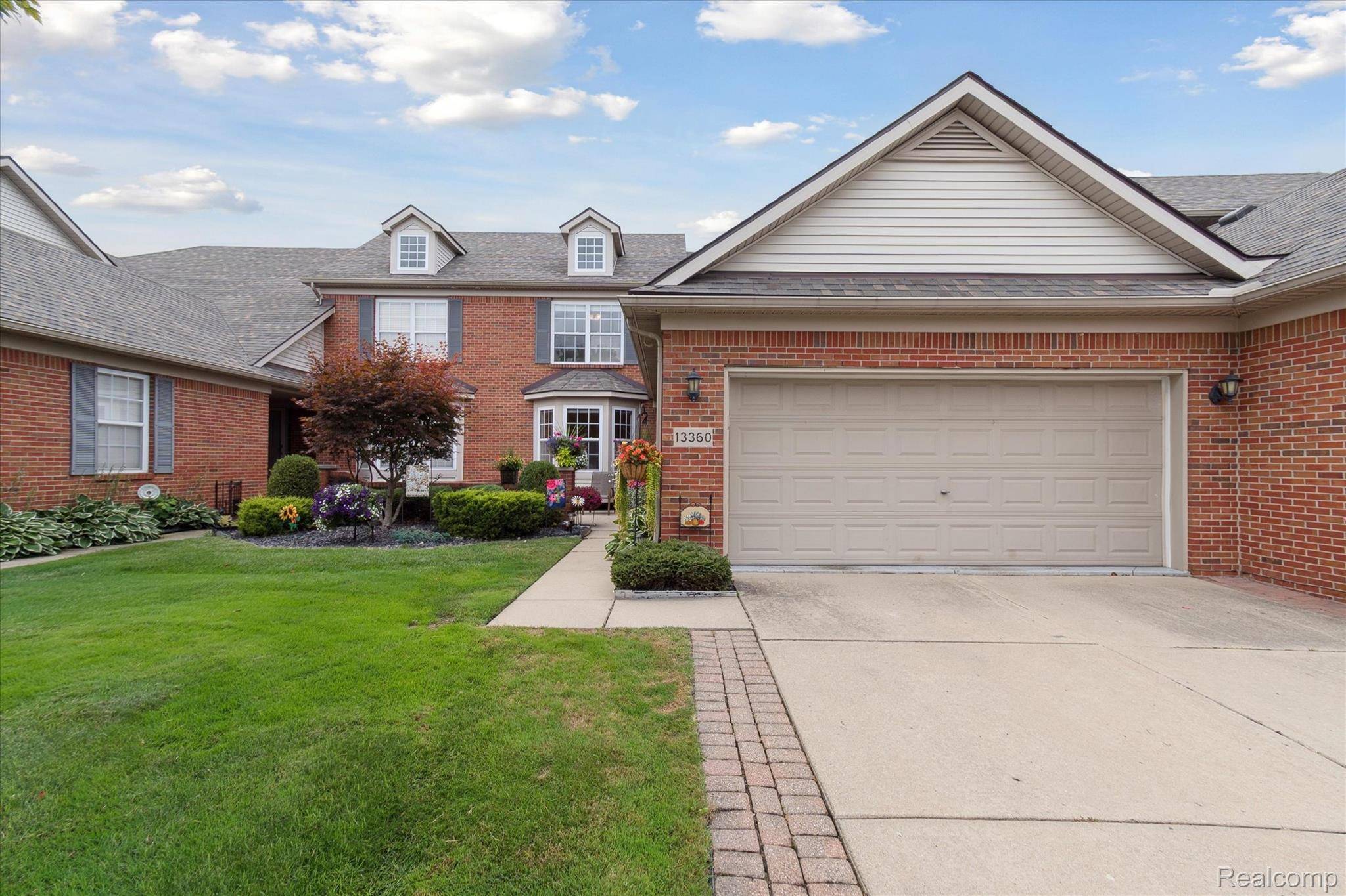 Southgate, MI 48195,13360 Shire LN #23