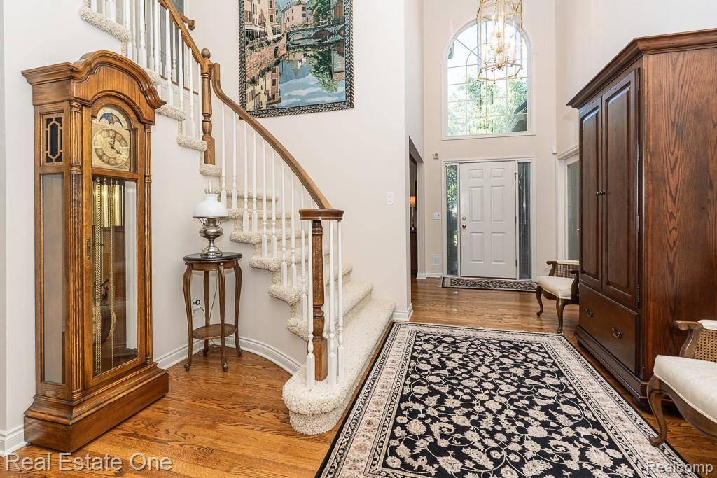 Rochester Hills, MI 48306,6615 Chatham CIR