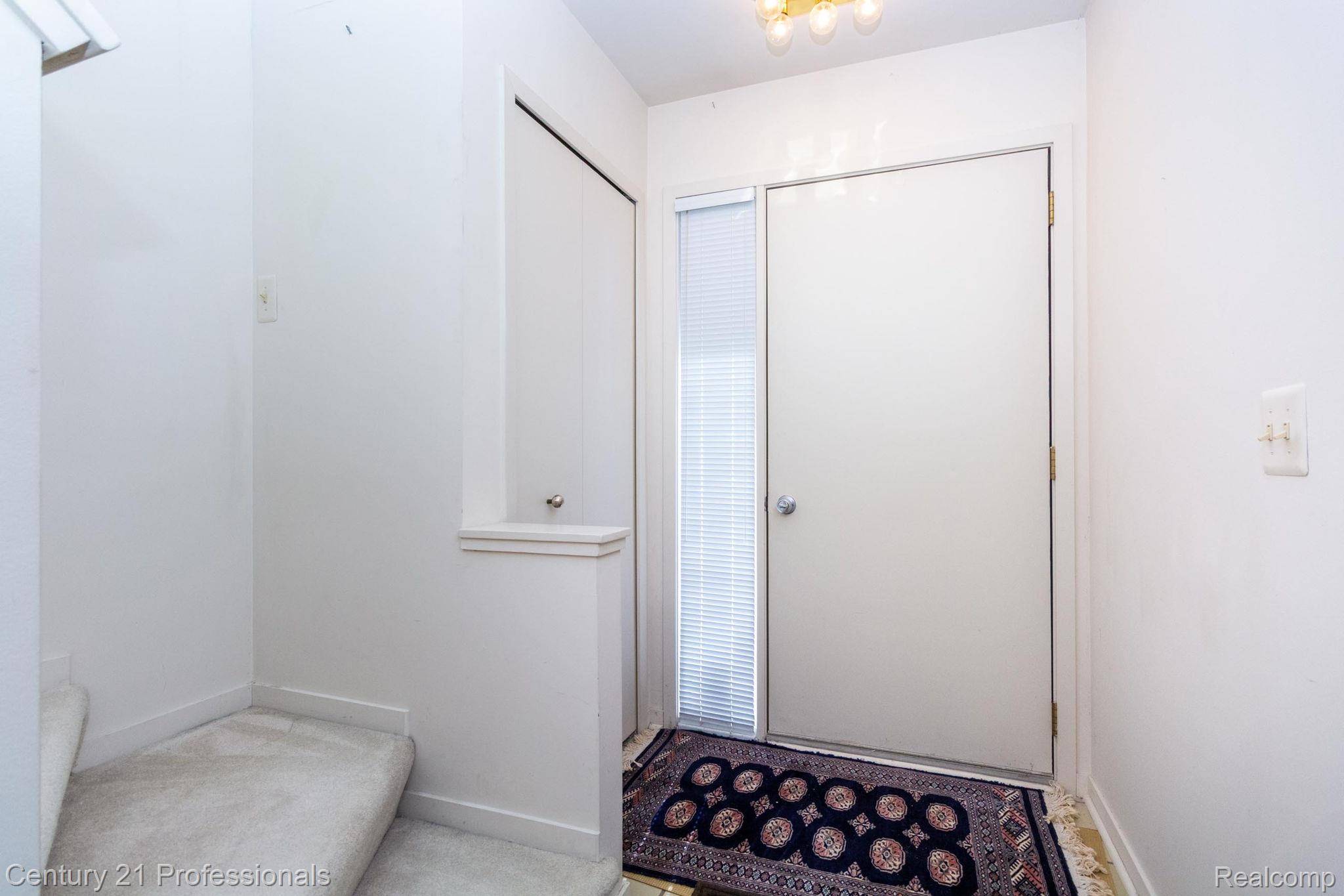 Rochester Hills, MI 48307,638 Ashley CIR