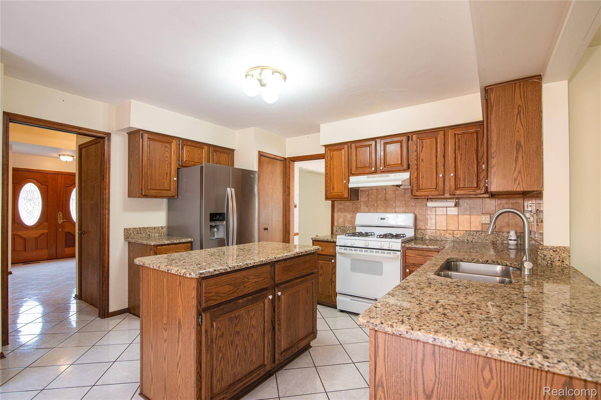 Novi, MI 48375,23925 Hickory Grove CT