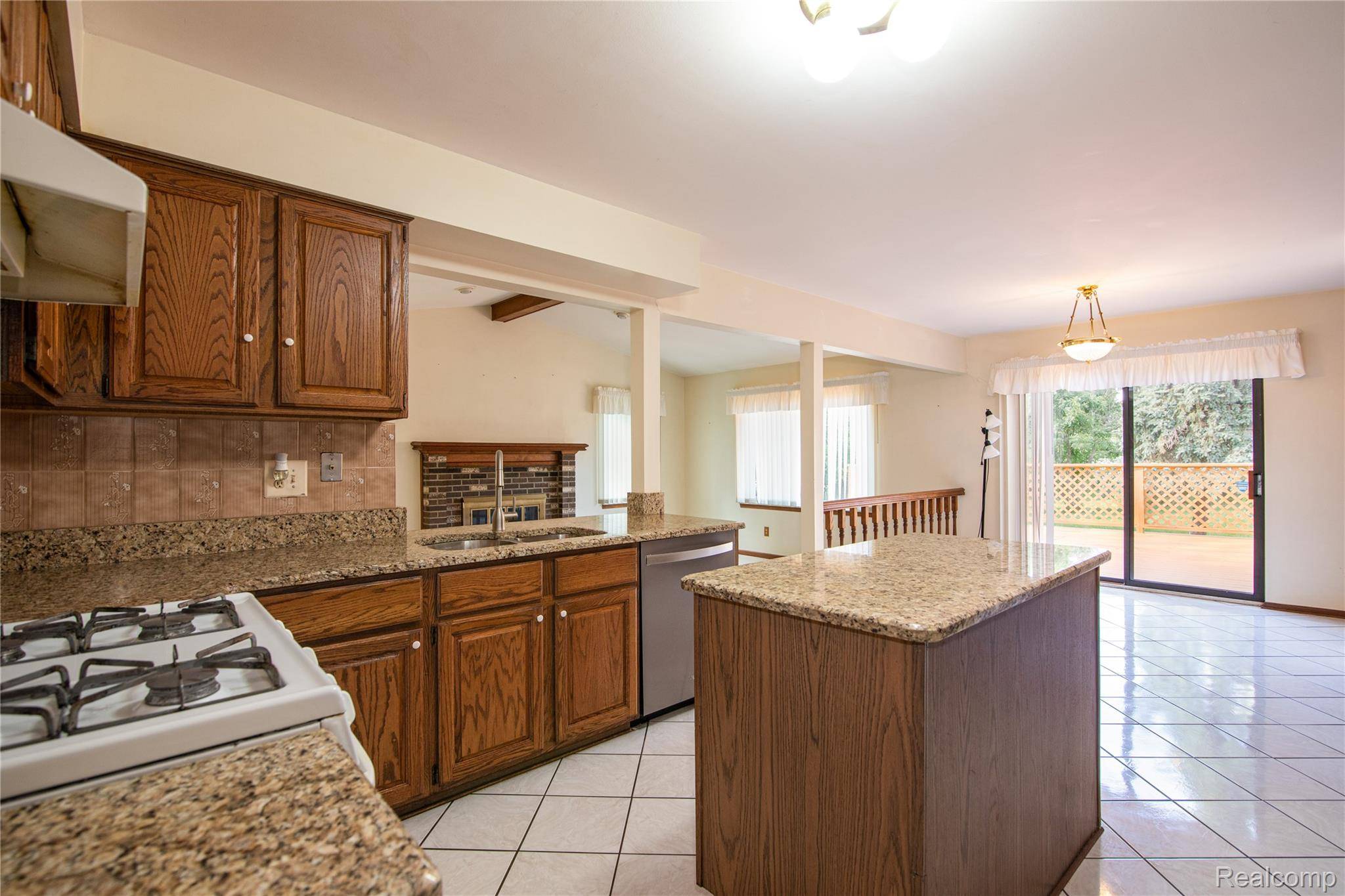 Novi, MI 48375,23925 Hickory Grove CT