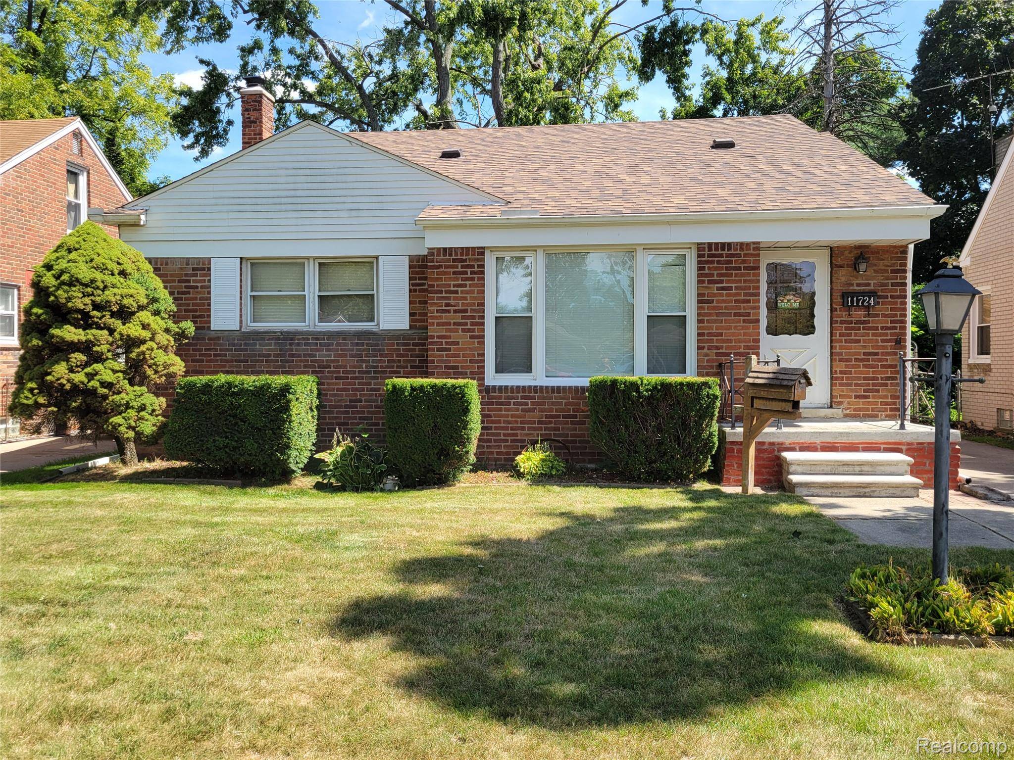 Redford, MI 48239,11724 Grayfield