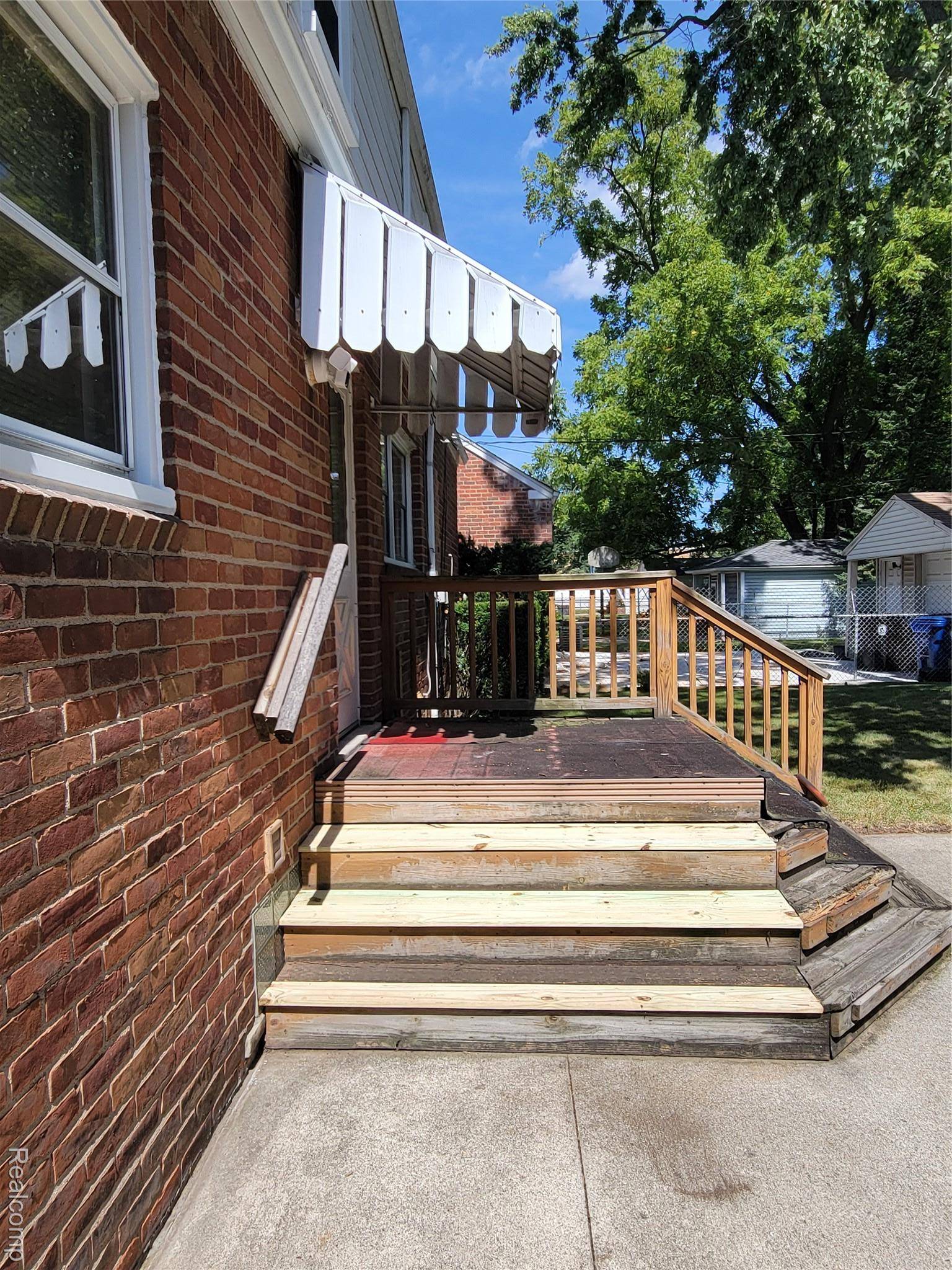 Redford, MI 48239,11724 Grayfield