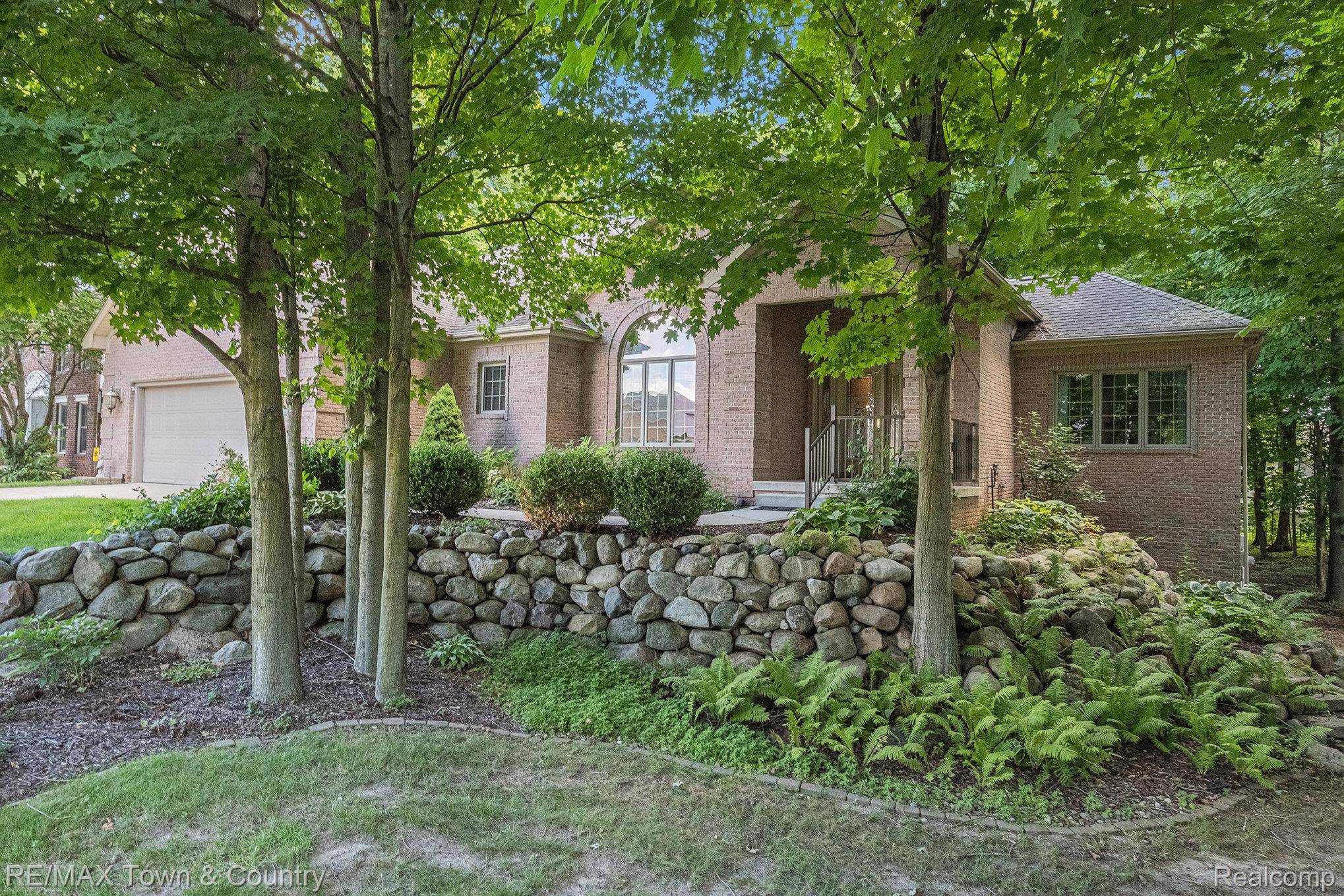 Flushing, MI 48433,3462 Woodridge DR