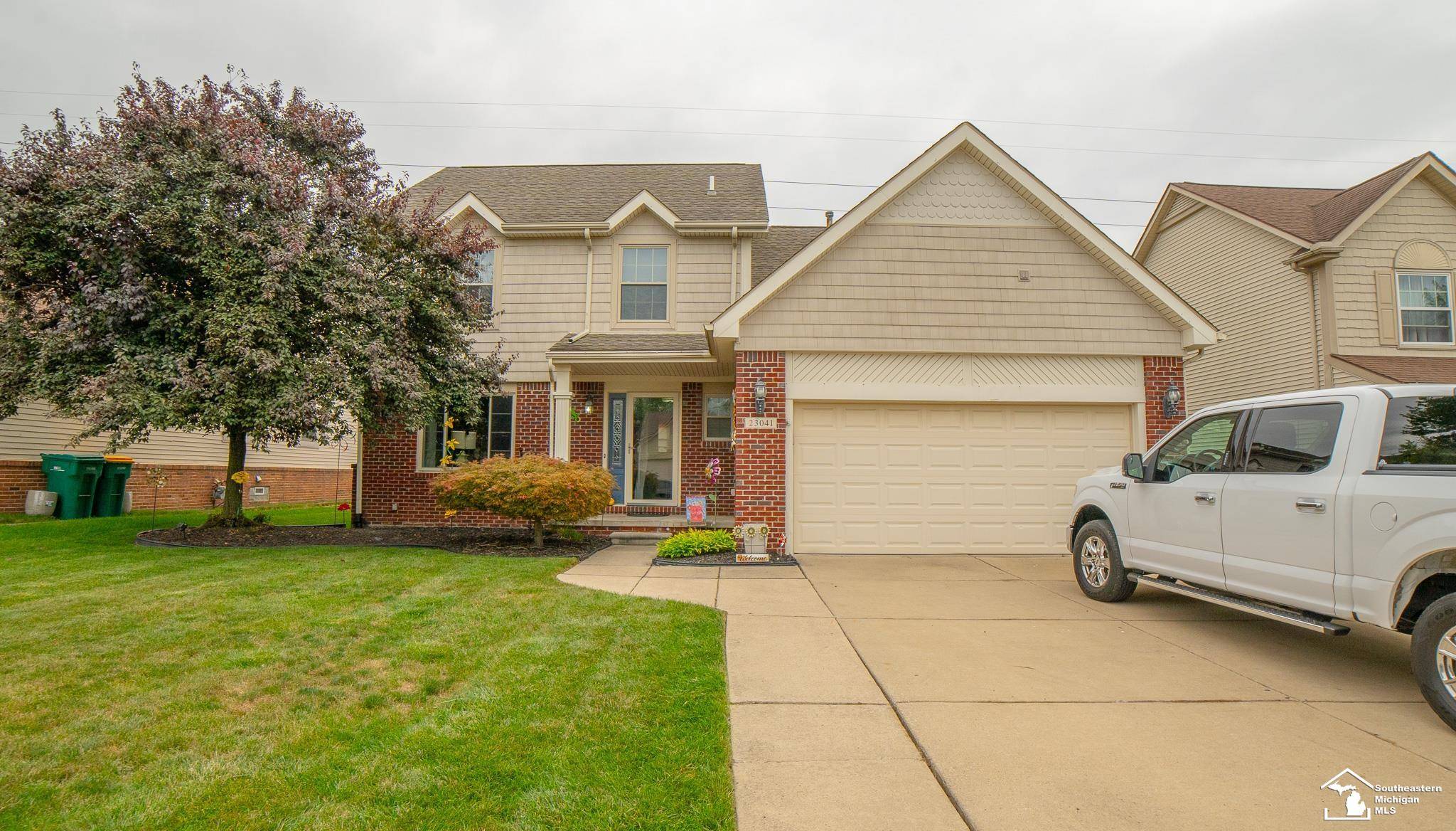 Trenton, MI 48183,23041 Westwood DR