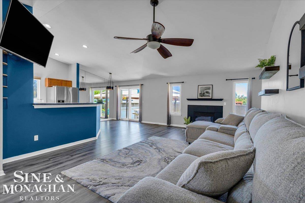 New Baltimore, MI 48047,52063 Huntley AVE