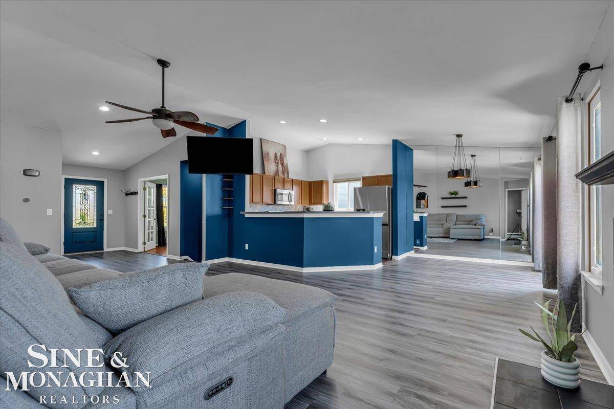 New Baltimore, MI 48047,52063 Huntley AVE