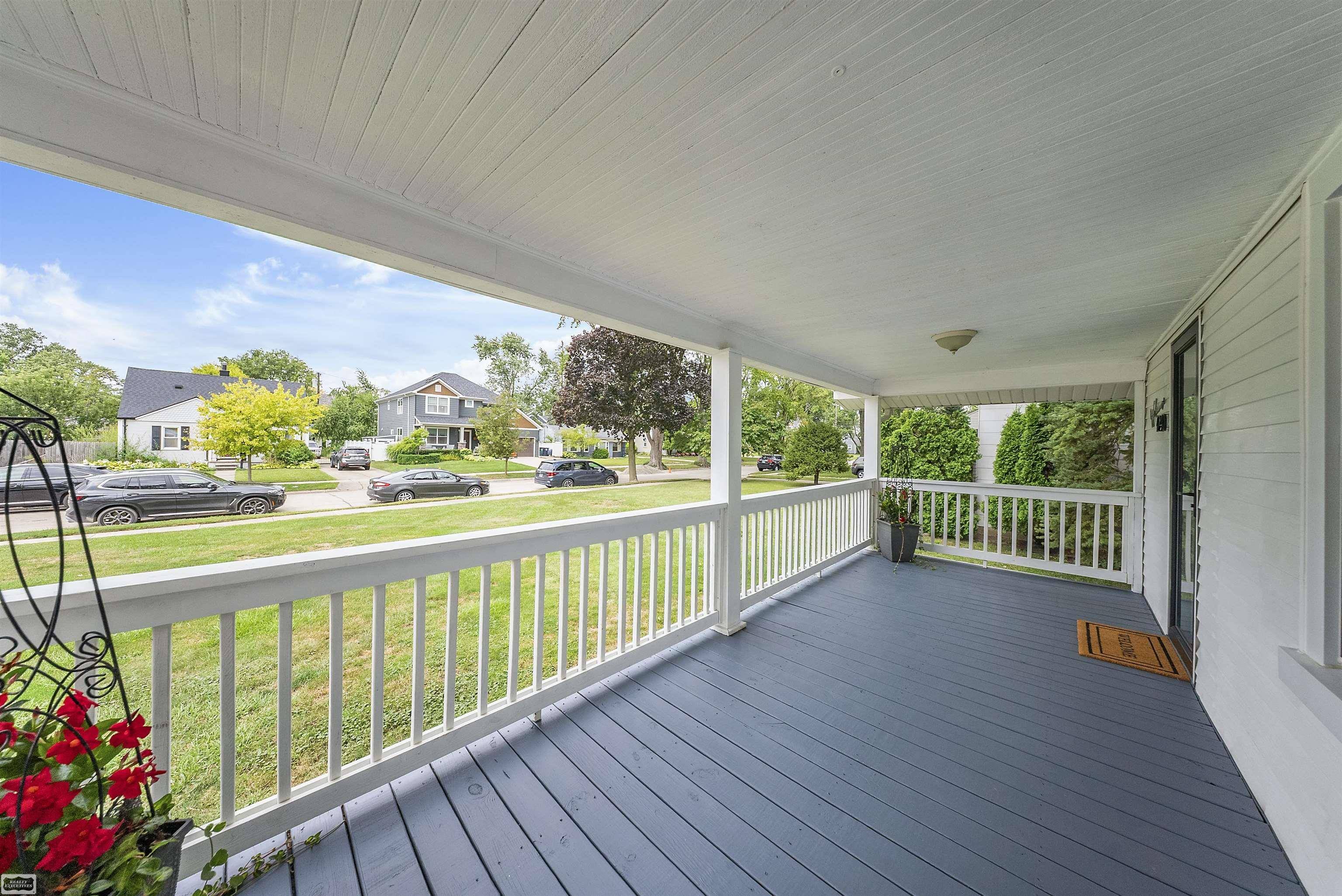 Royal Oak, MI 48073,4240 Mankato AVE