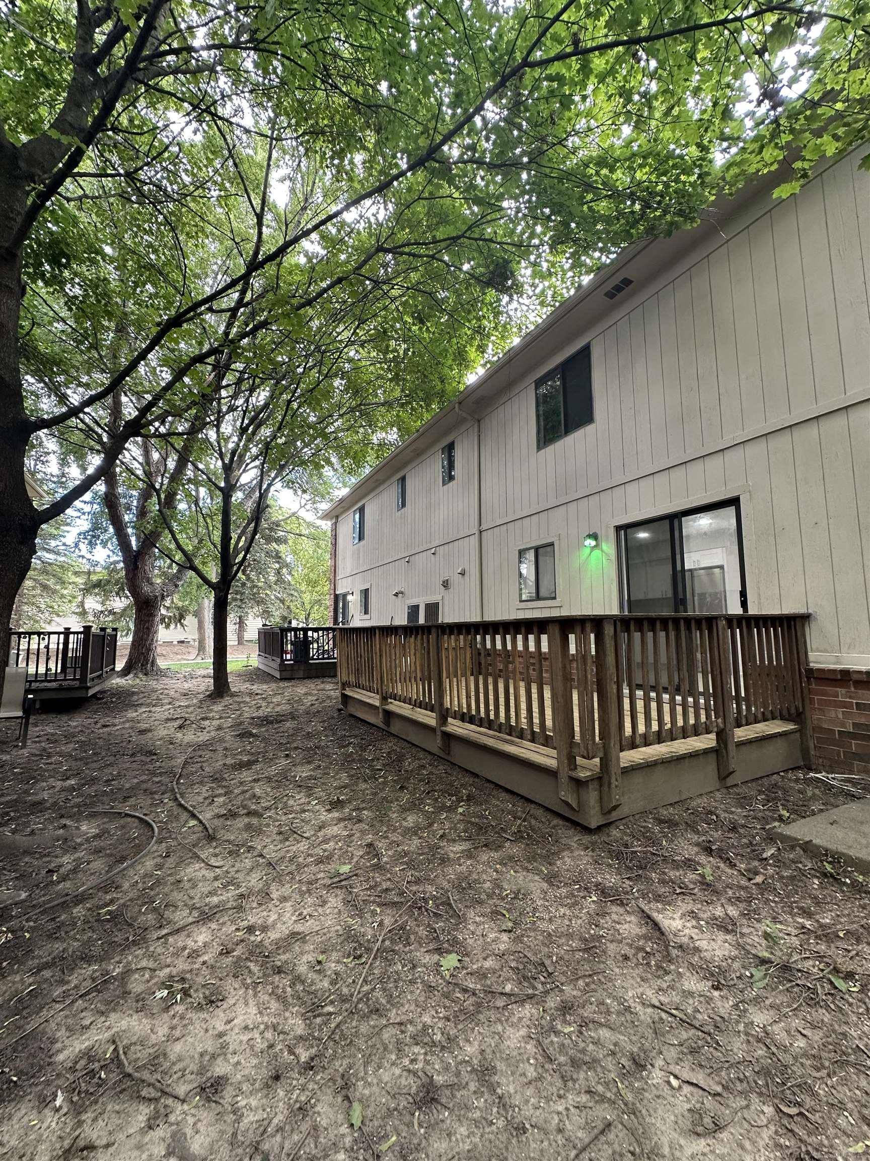 Clinton Township, MI 48038,40883 Highpointe DR