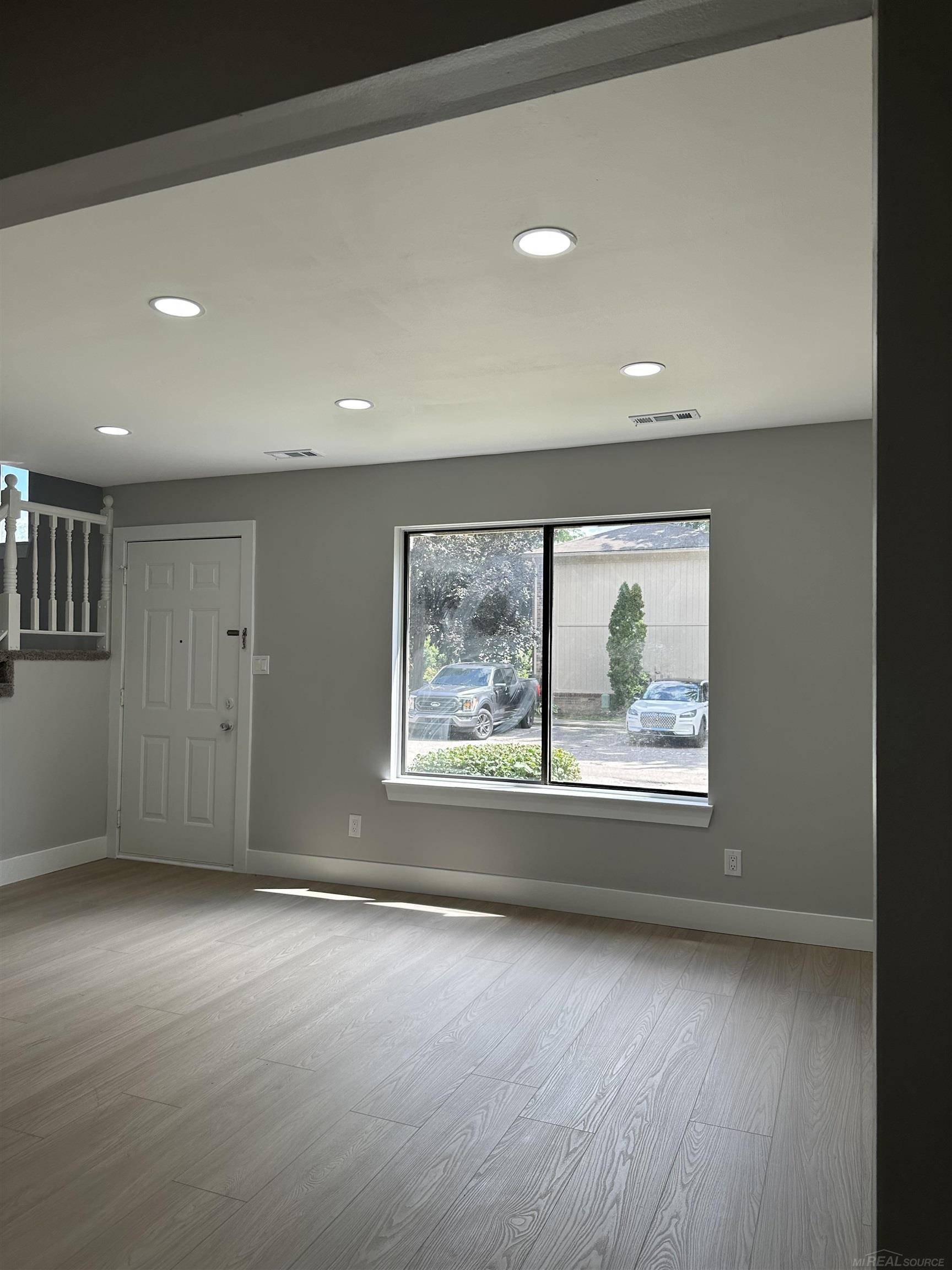 Clinton Township, MI 48038,40883 Highpointe DR