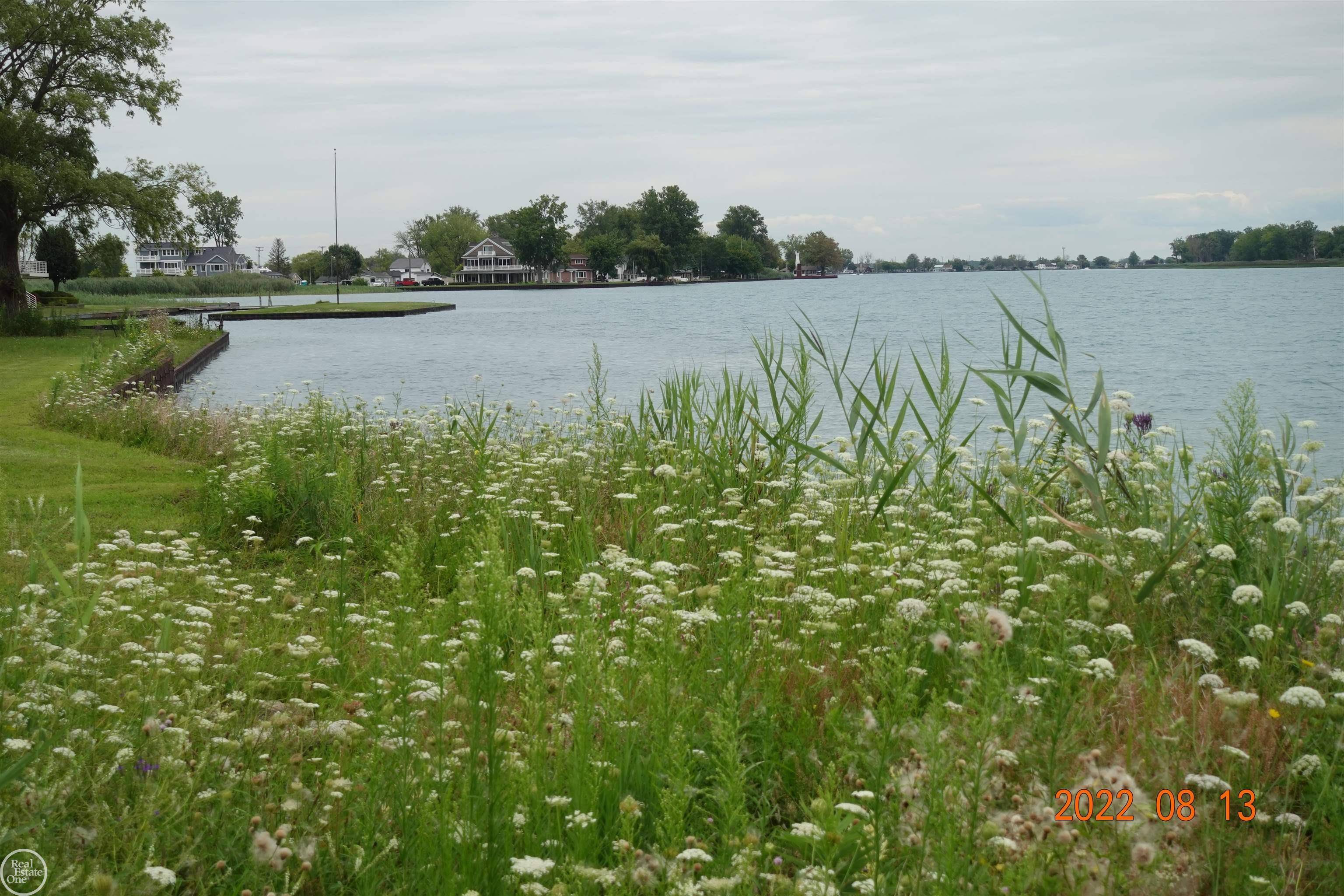 Harsens Island, MI 48028,9446 S CHANNEL ST