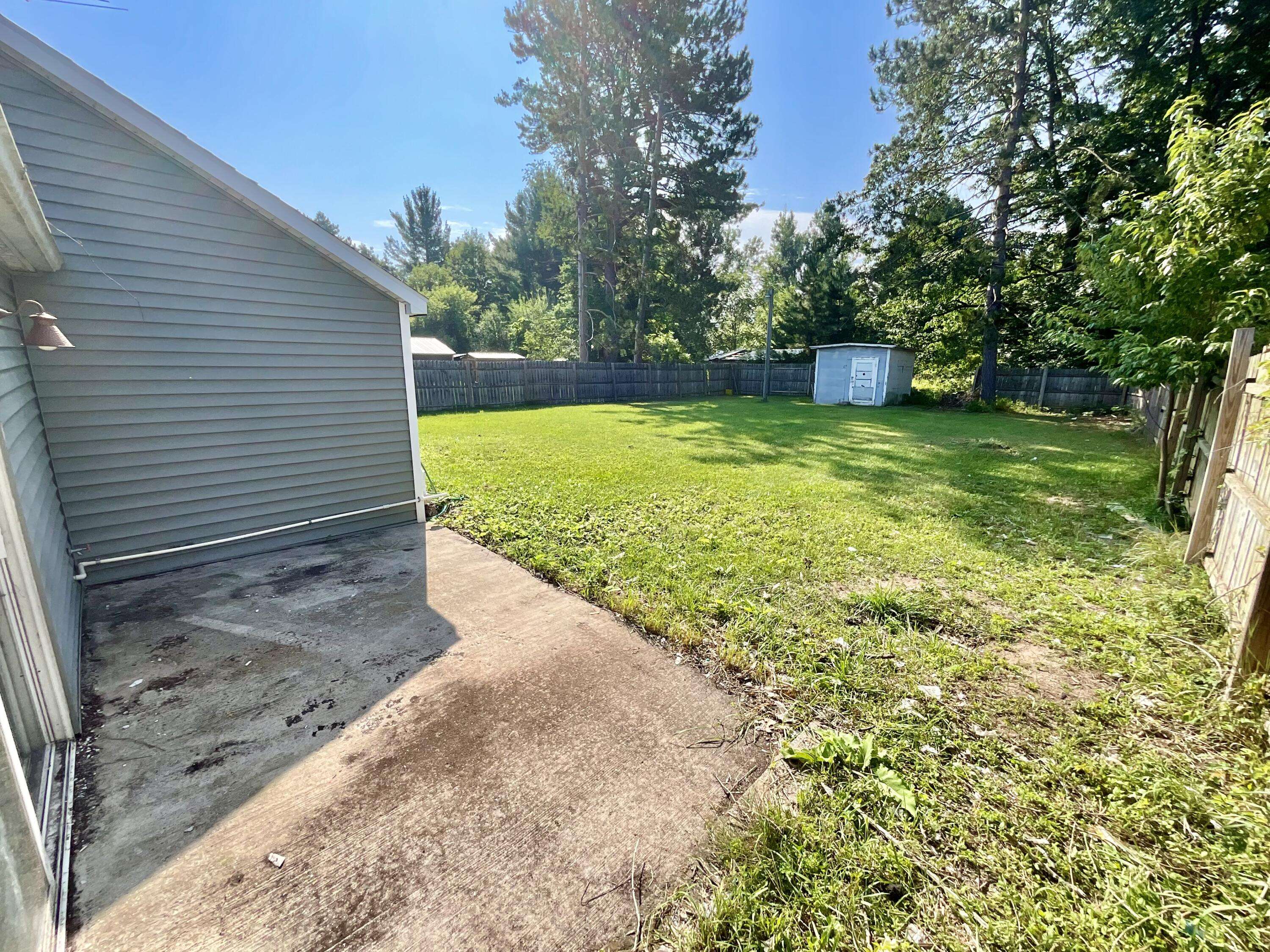 Lake, MI 48632,11081 Kay Lynn DR