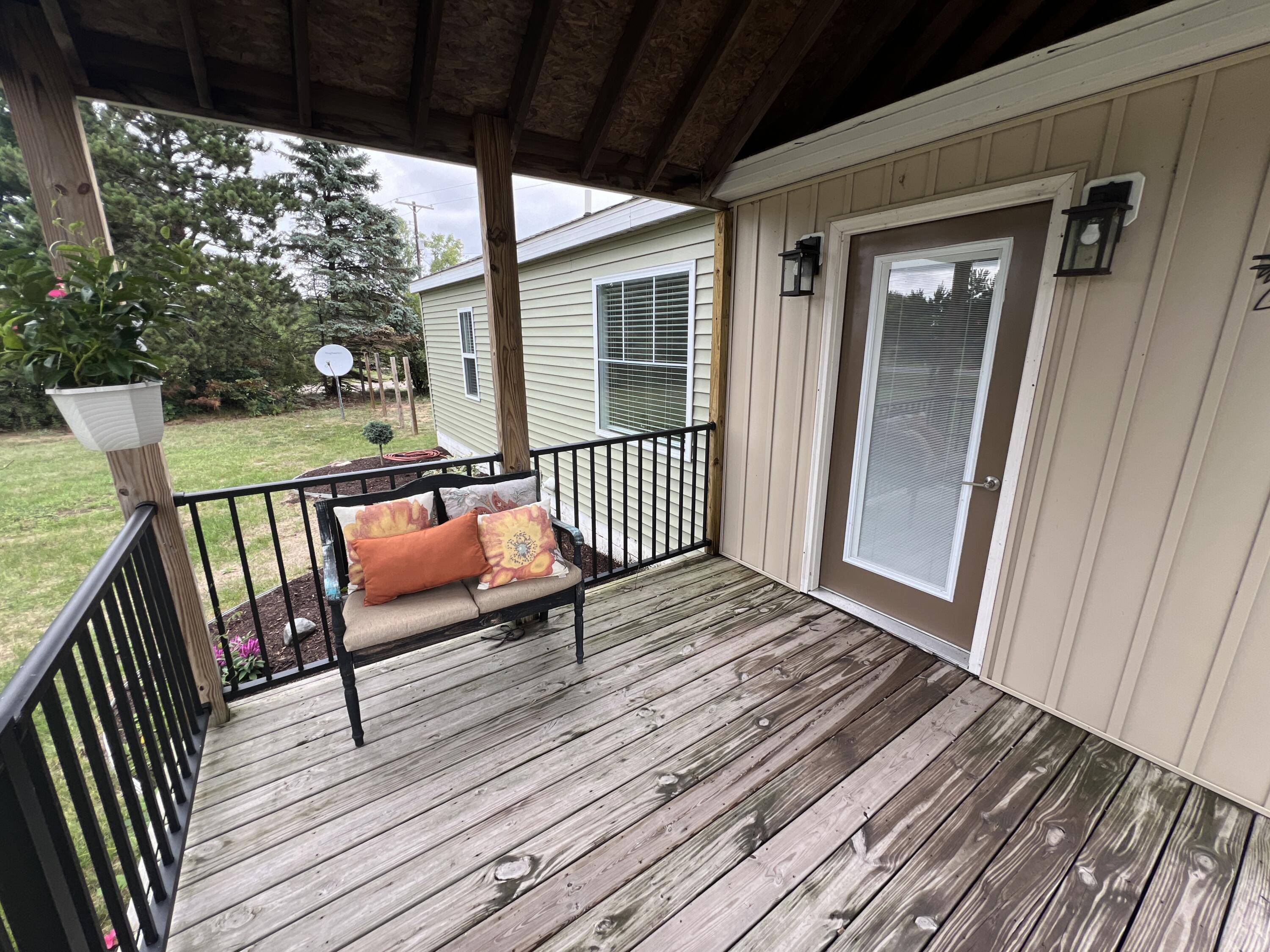 Ravenna, MI 49451,516 S Moorland RD