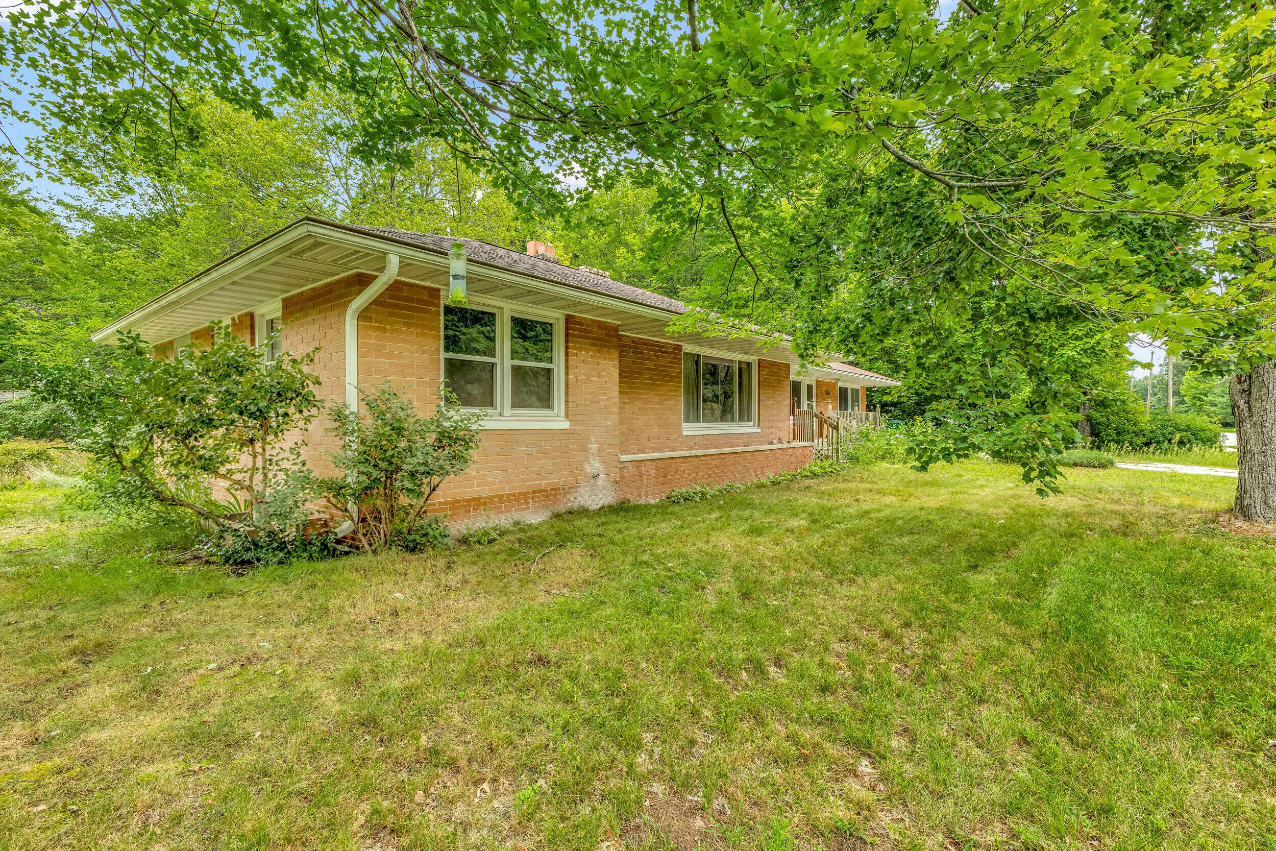 Rothbury, MI 49452,2942 W McKinley RD