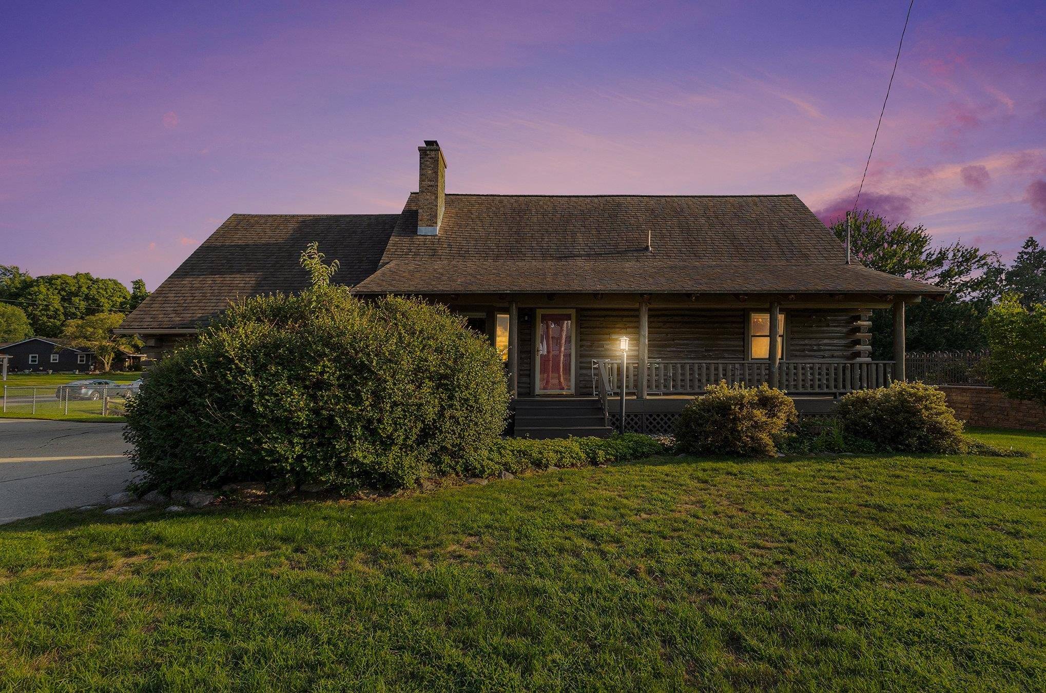 Walker, MI 49534,3040 NW Richmond ST