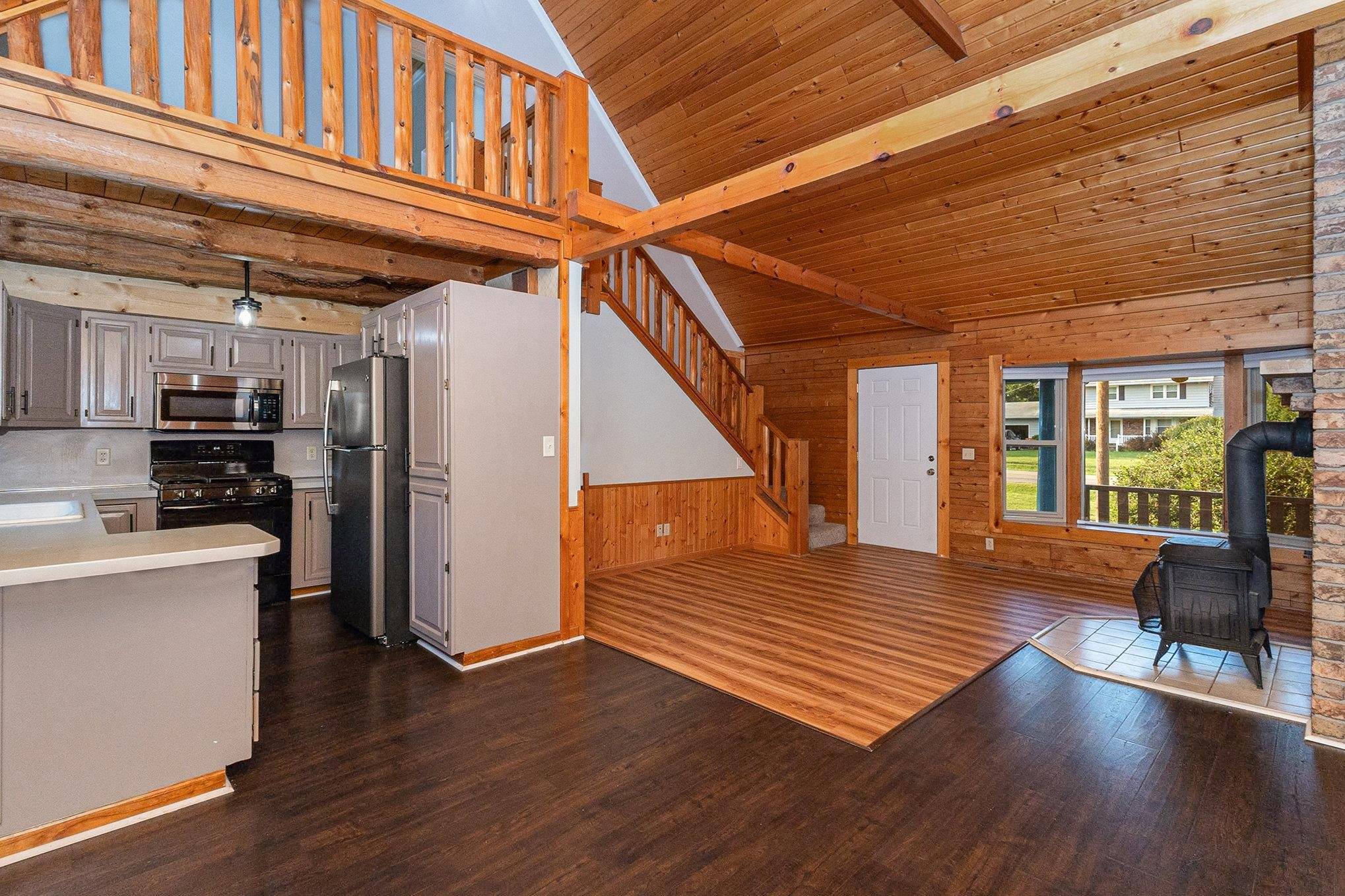 Walker, MI 49534,3040 NW Richmond ST