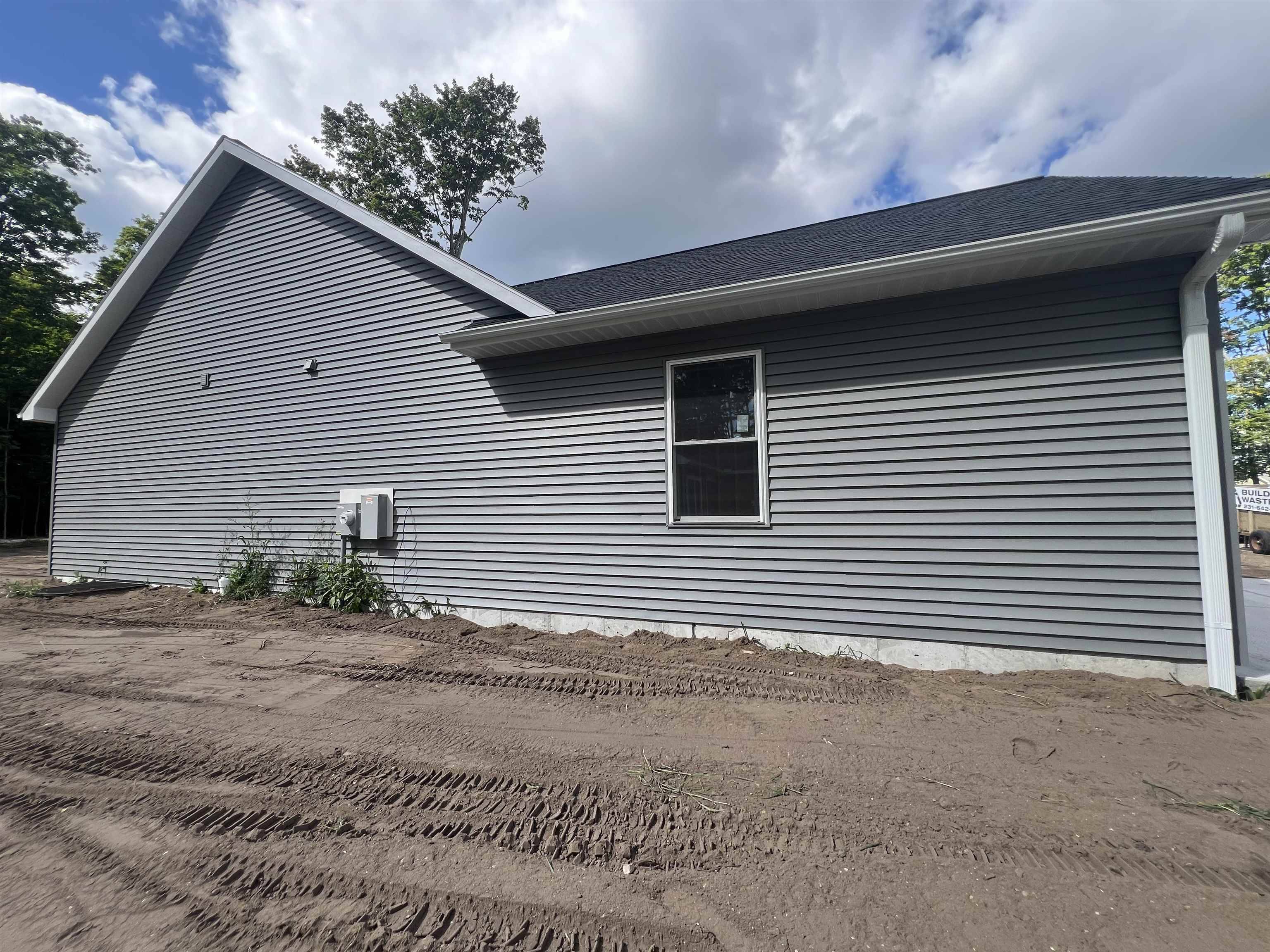 Grawn, MI 49637,5669 Chokeberry LN