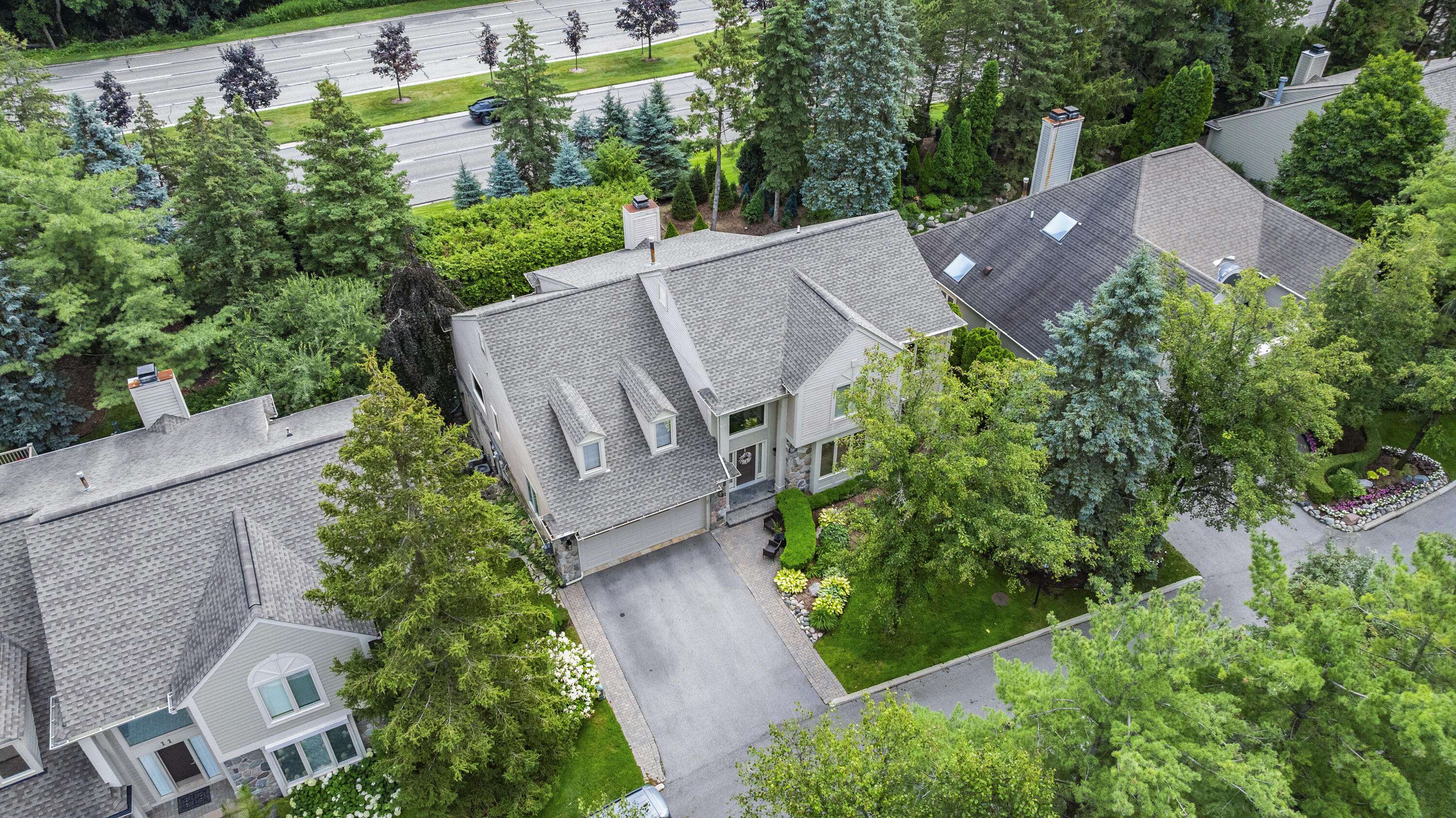 Bloomfield Hills, MI 48304,33 Boulder LN