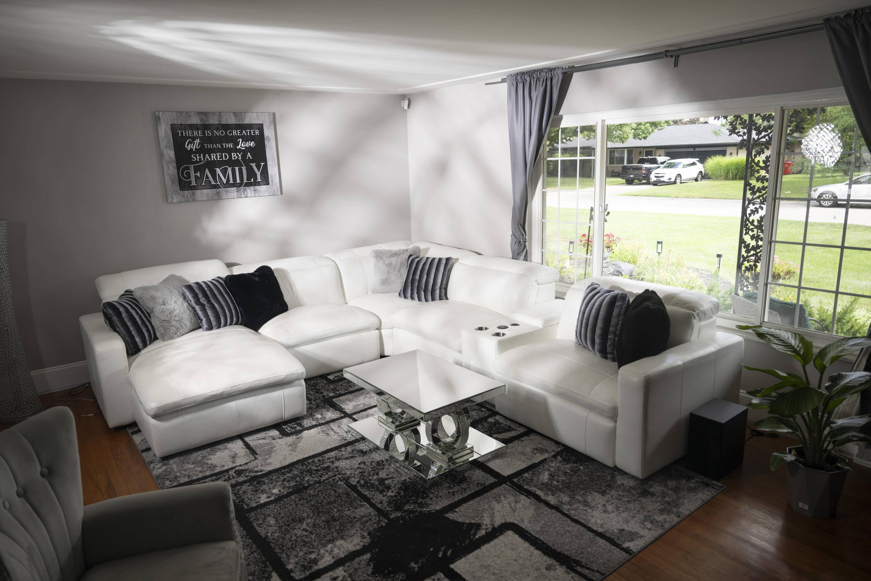 Clinton Twp, MI 48035,35219 Rhoades DR