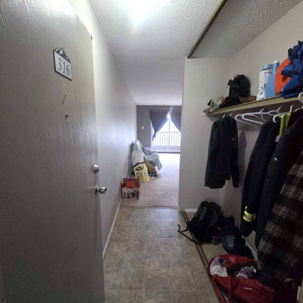 Edson, AB T7E 1R5,5611 9 Avenue #316B