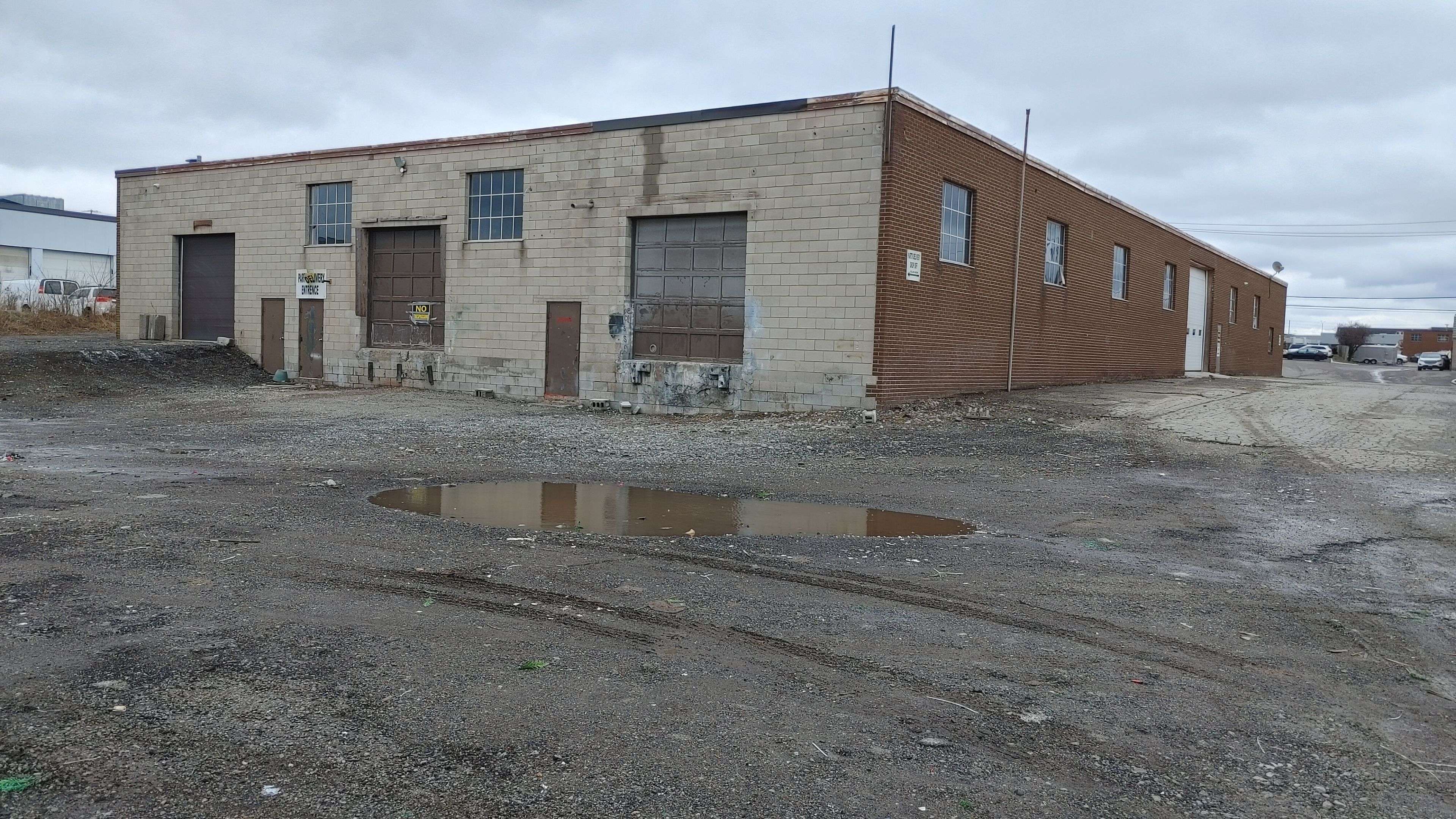 Mississauga, ON L4W 1G1,4626 Burgoyne ST