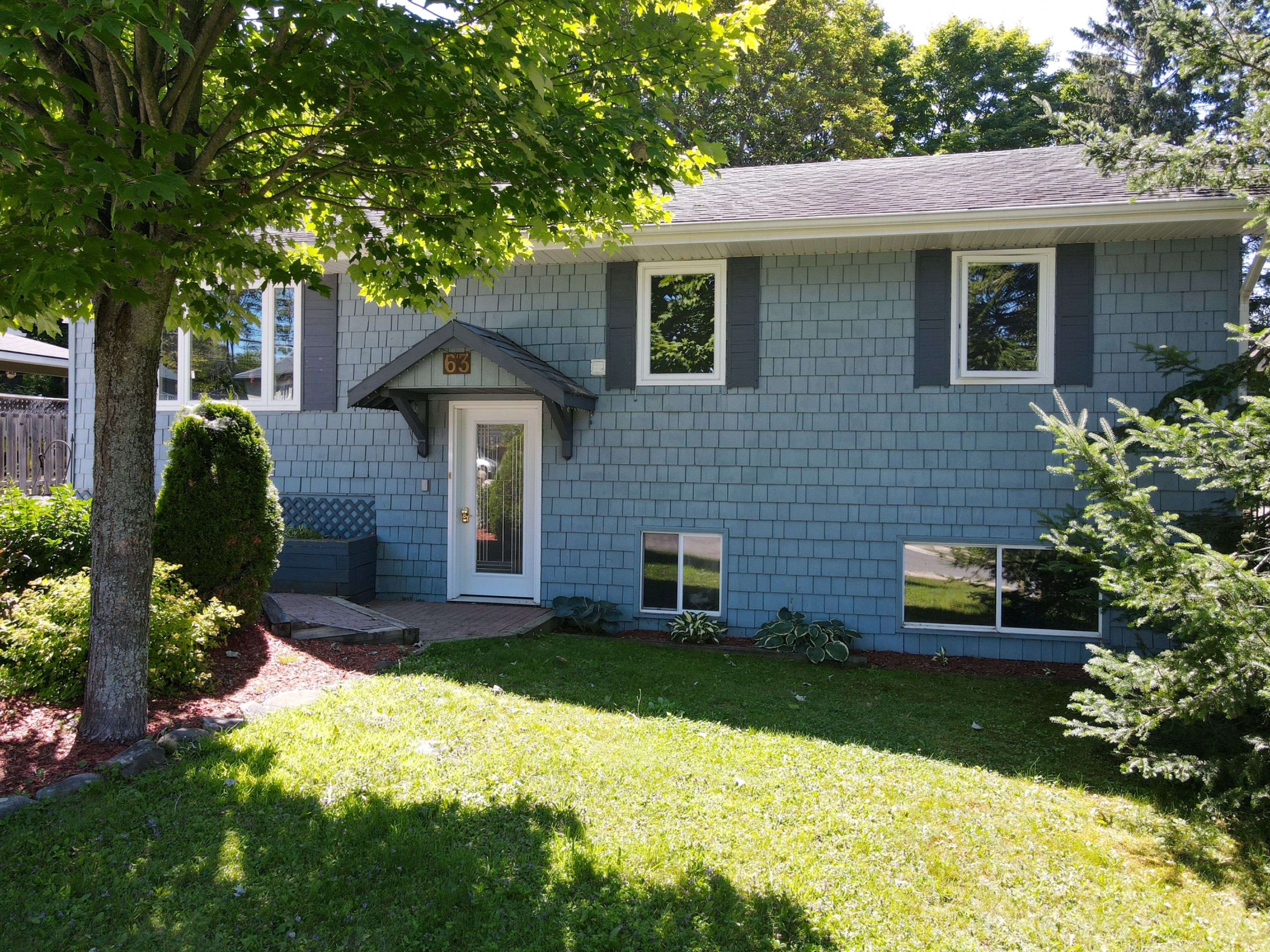 Huntsville, ON P1H 1V4,63 Florence ST W