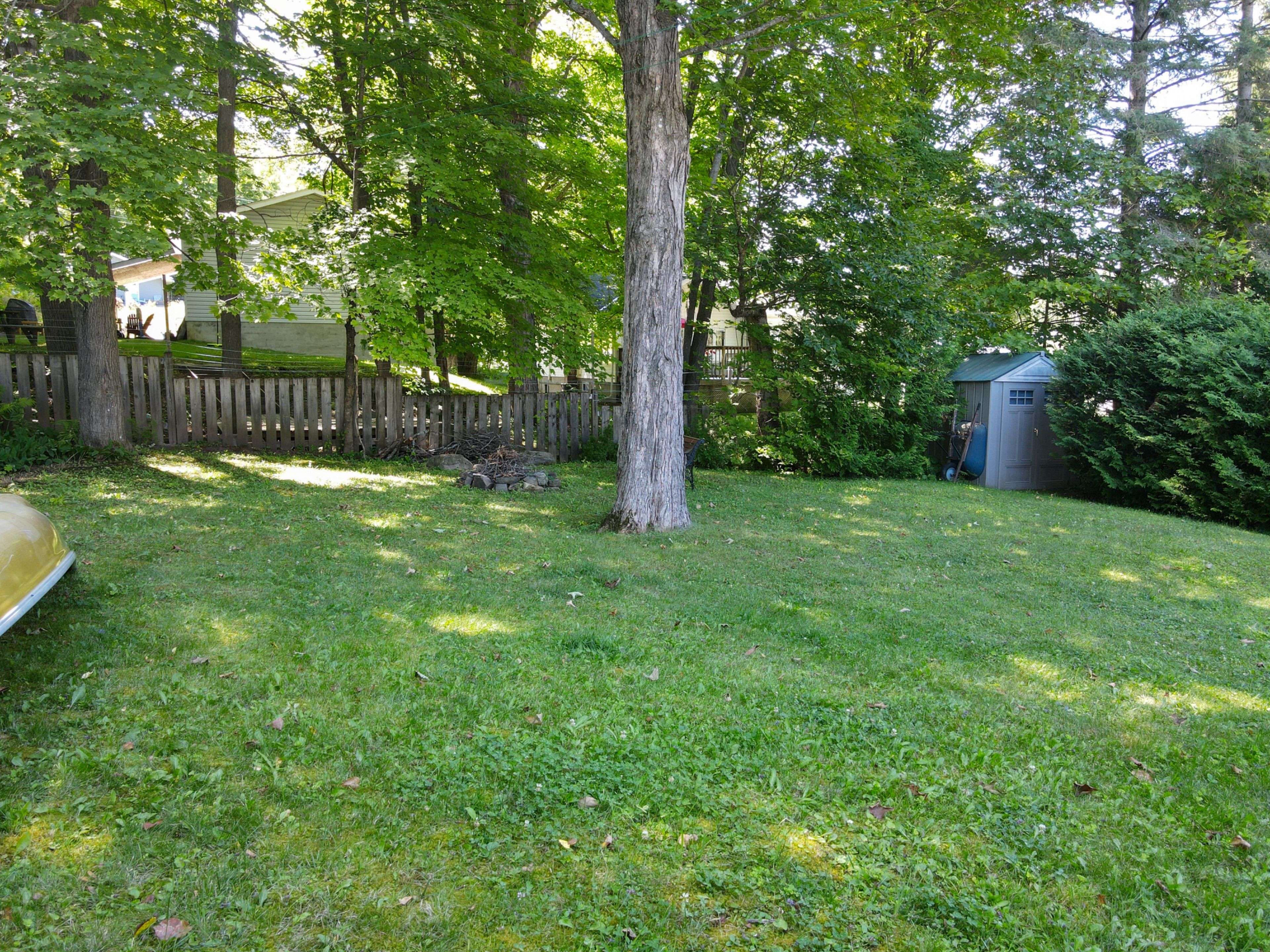 Huntsville, ON P1H 1V4,63 Florence ST W