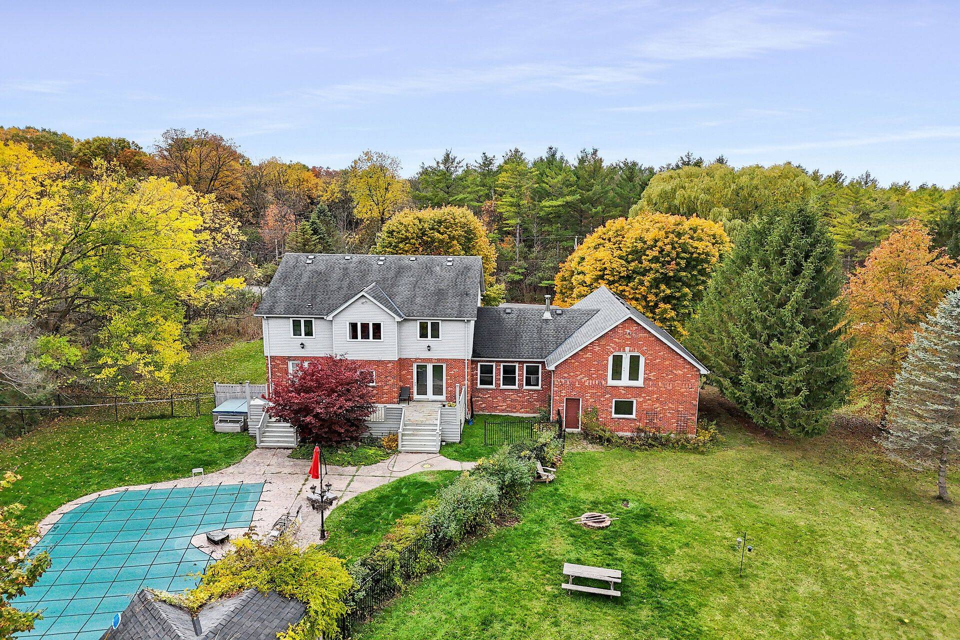 London South, ON N6K 4M6,1738 Woodhull RD