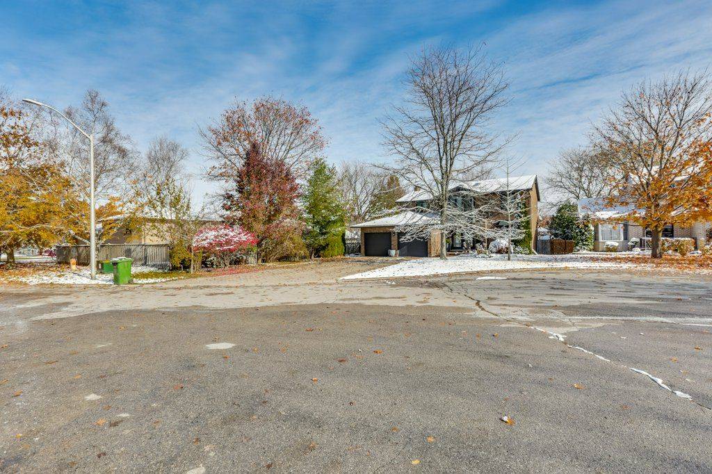 St. Thomas, ON N5R 5M6,28 Massey DR