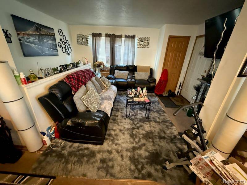 Wayne, MI 48184,4052 Howe RD