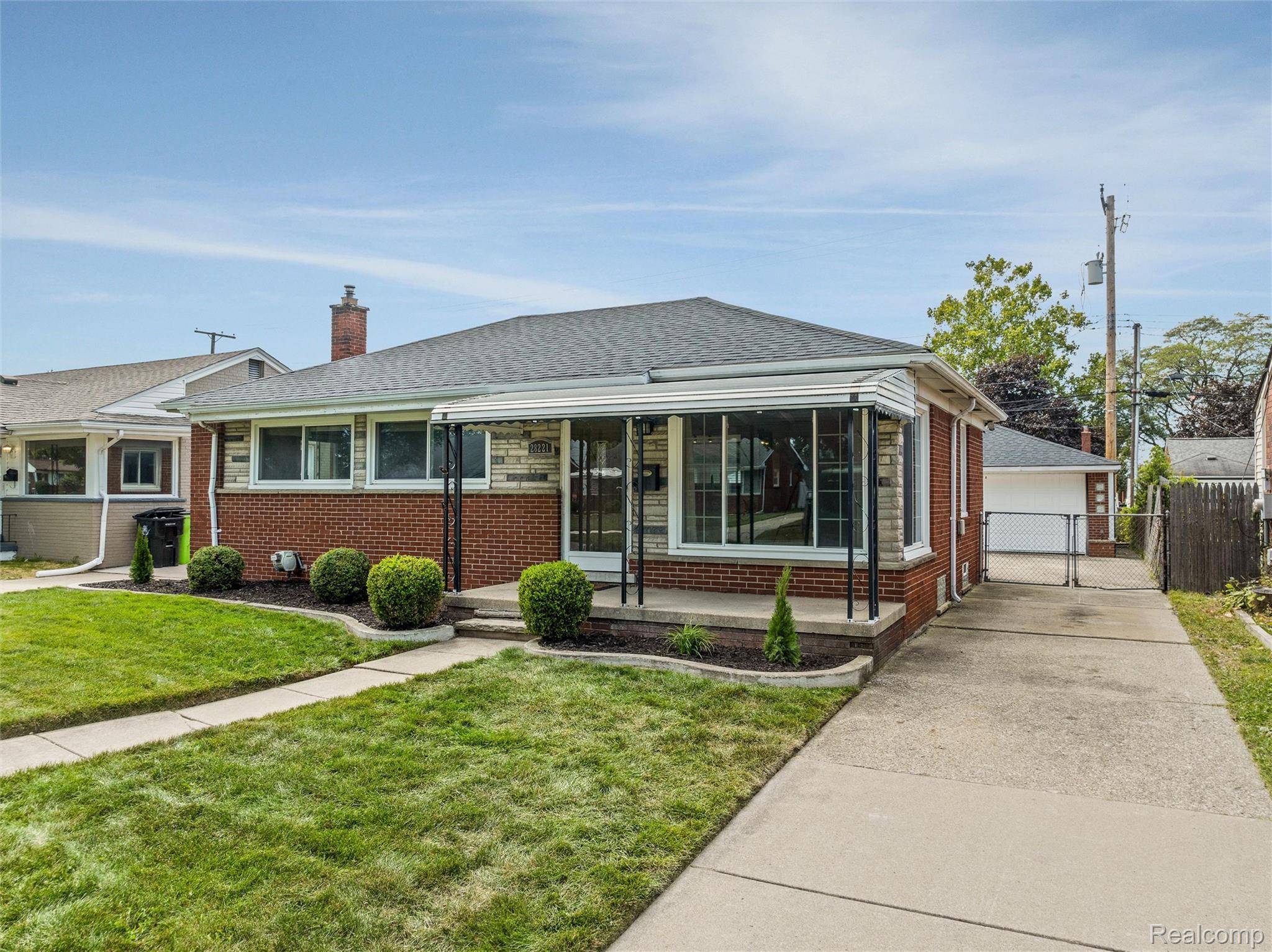 Roseville, MI 48066,28221 Floral ST