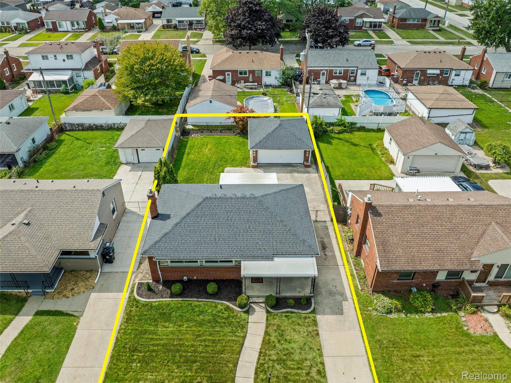 Roseville, MI 48066,28221 Floral ST