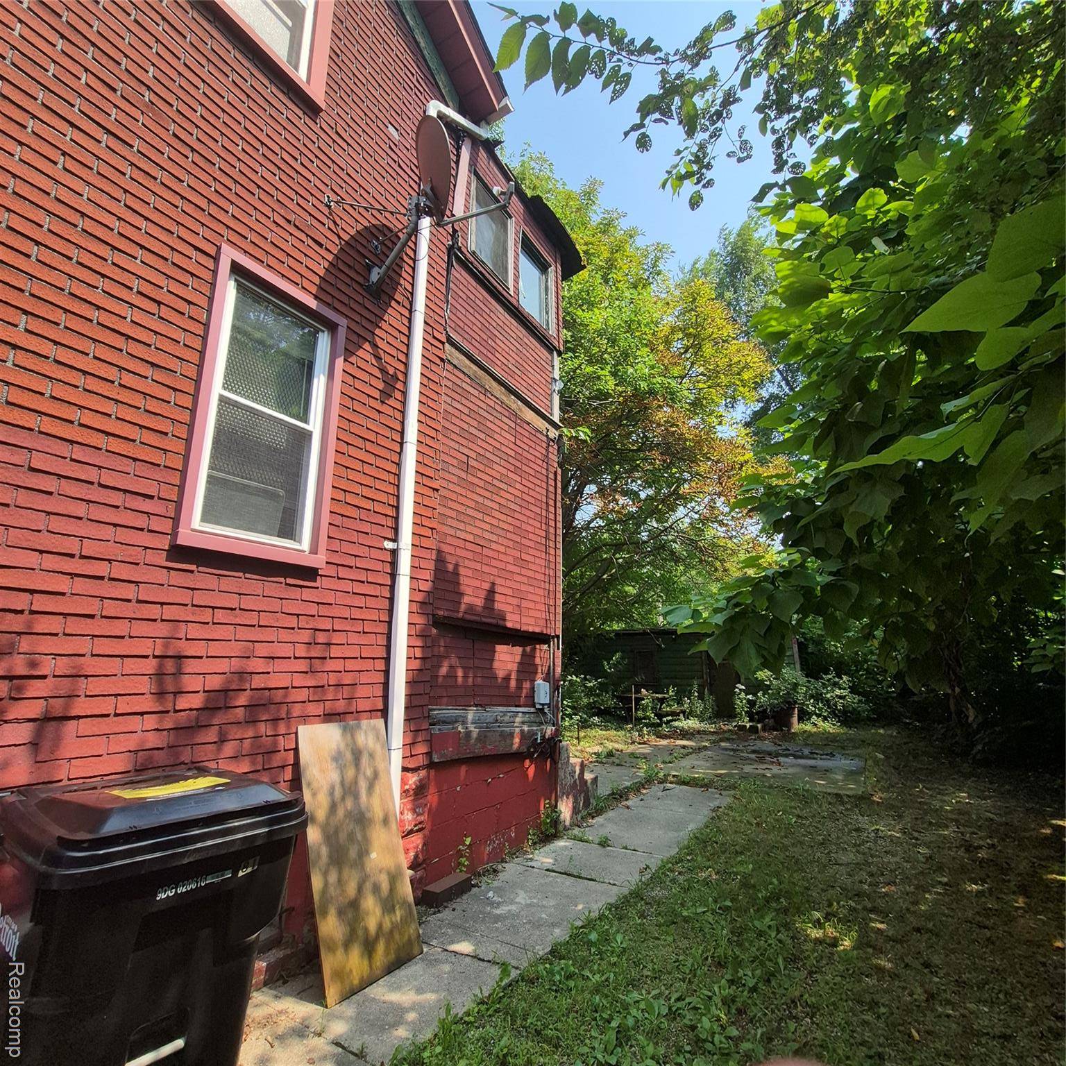 Detroit, MI 48206,2981 W Euclid ST