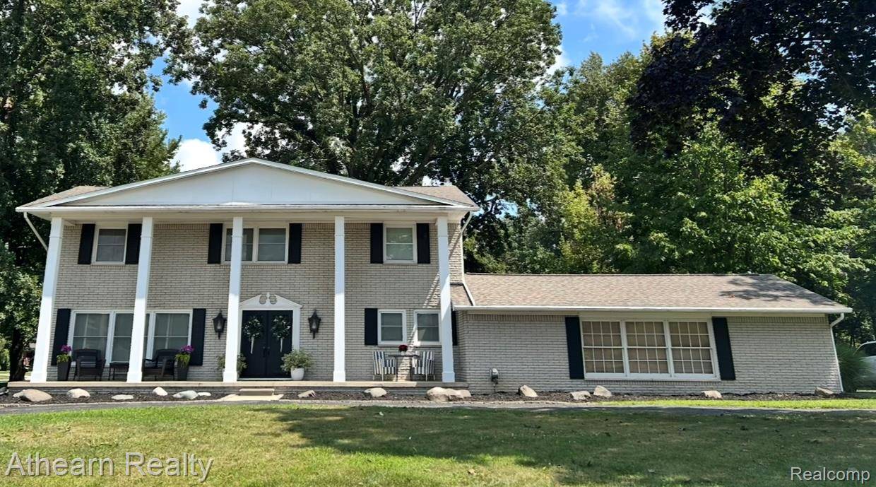 Grand Blanc, MI 48439,1273 Kennebec RD