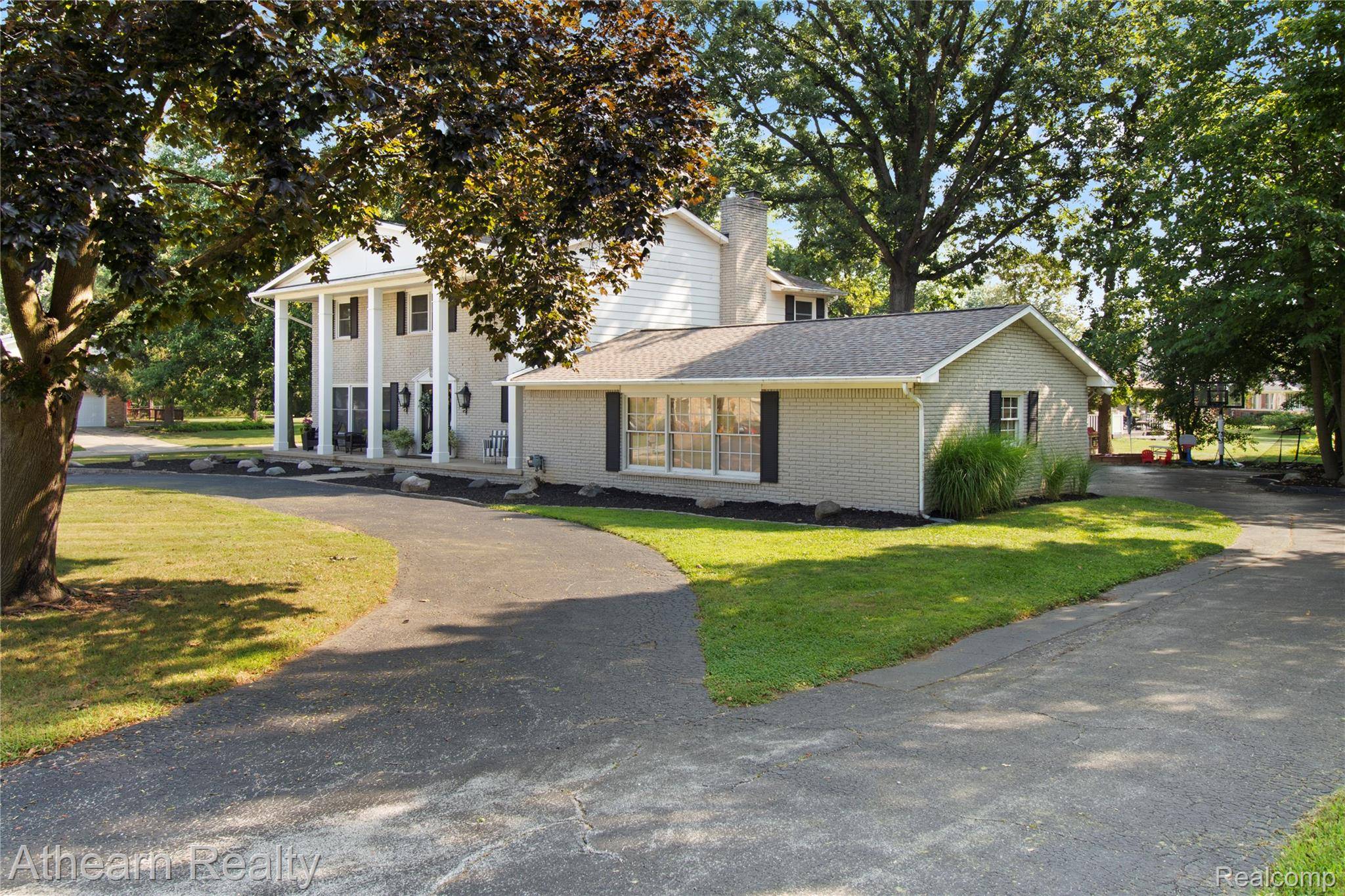 Grand Blanc, MI 48439,1273 Kennebec RD