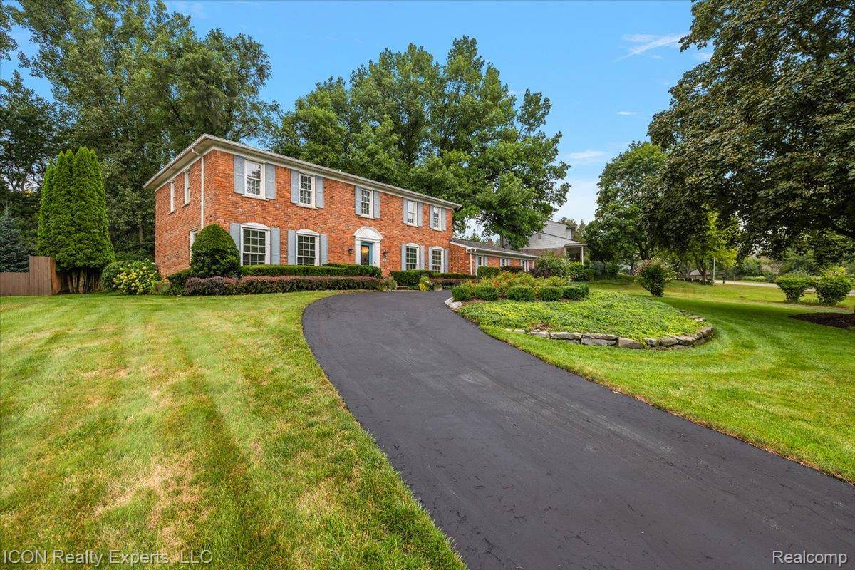 Rochester Hills, MI 48306,746 Birch Tree LN