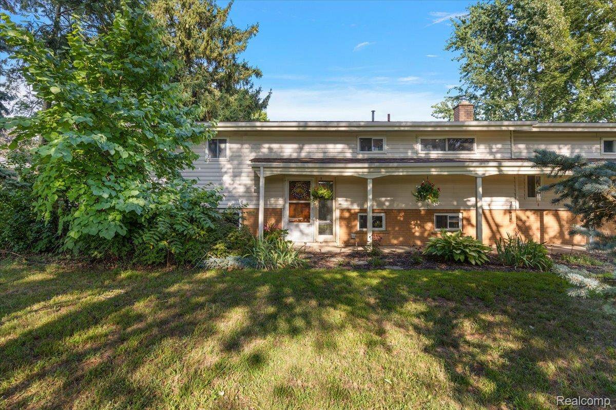 Novi, MI 48374,25670 Beck RD