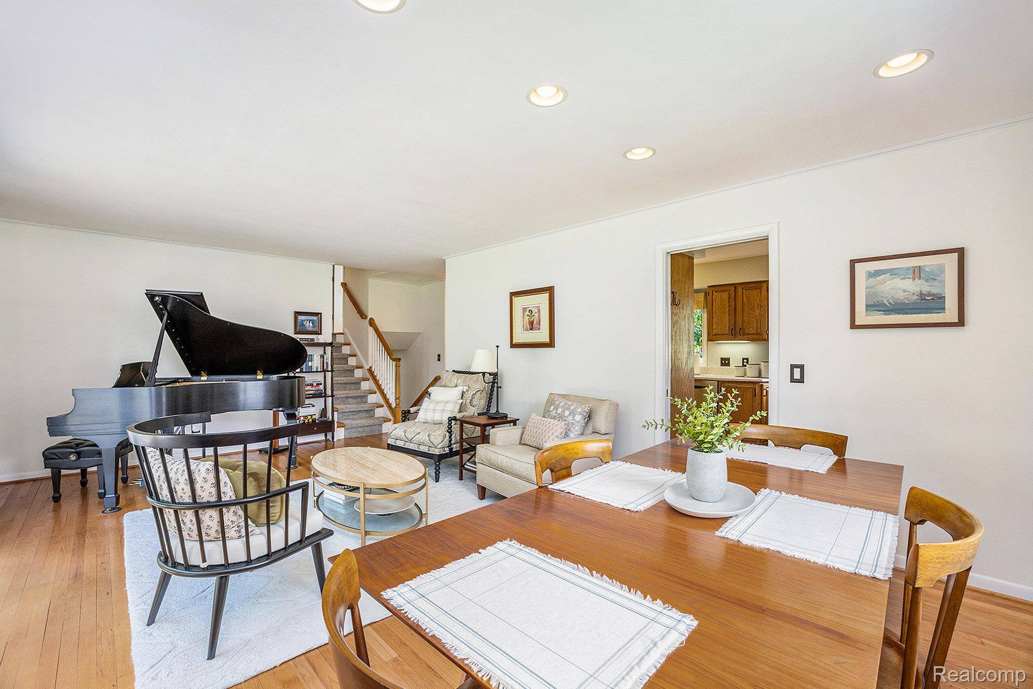 Rochester Hills, MI 48309,107 Orchardale DR