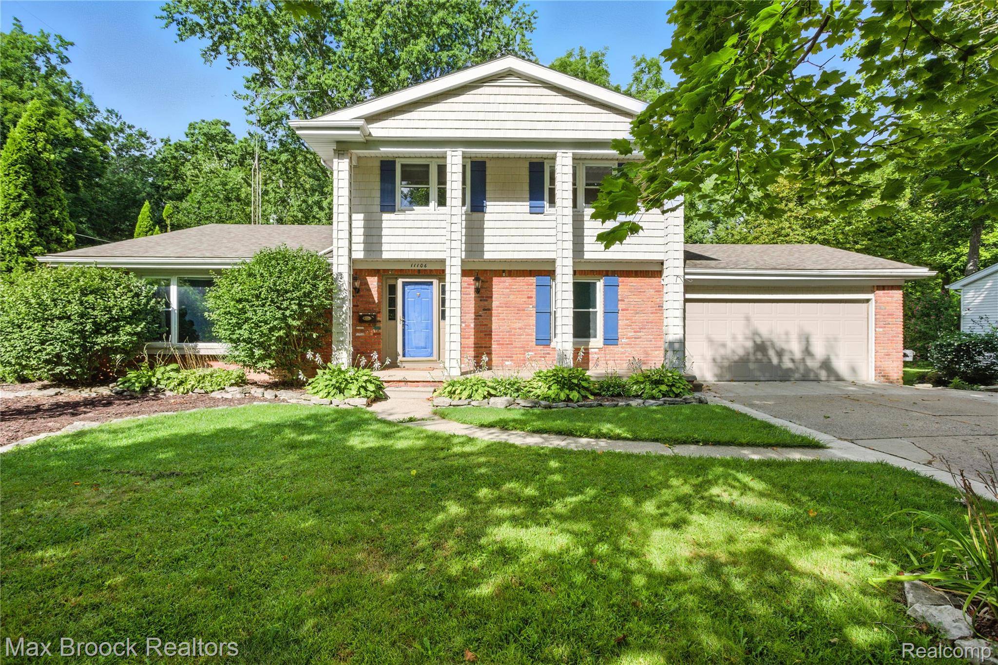 Grand Blanc, MI 48439,11106 Woodbridge DR