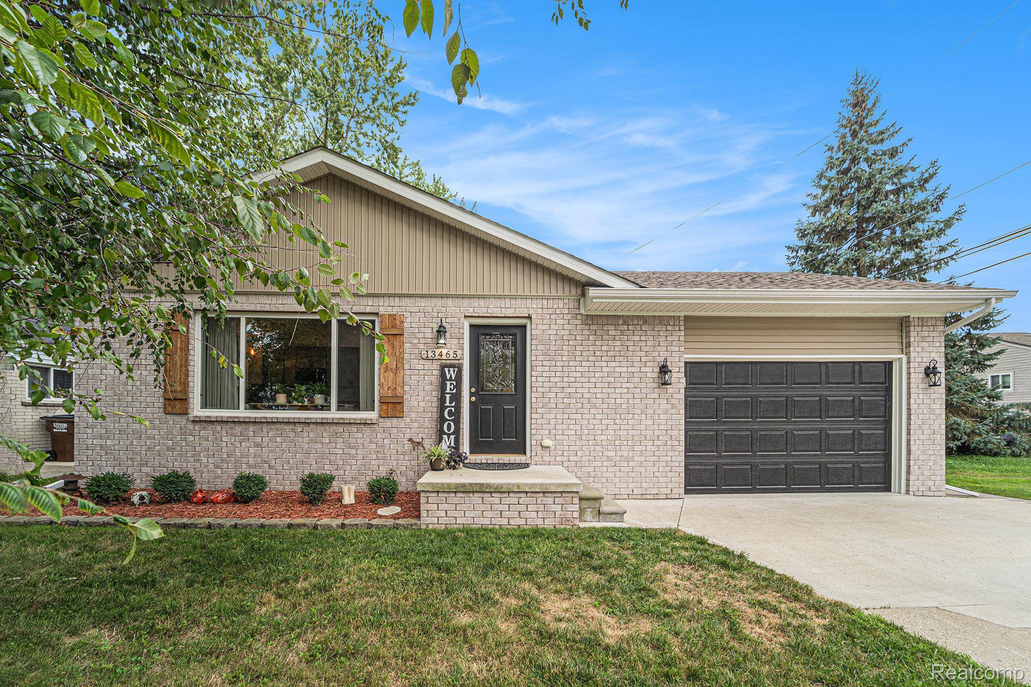 Gibraltar, MI 48173,13465 Neely ST