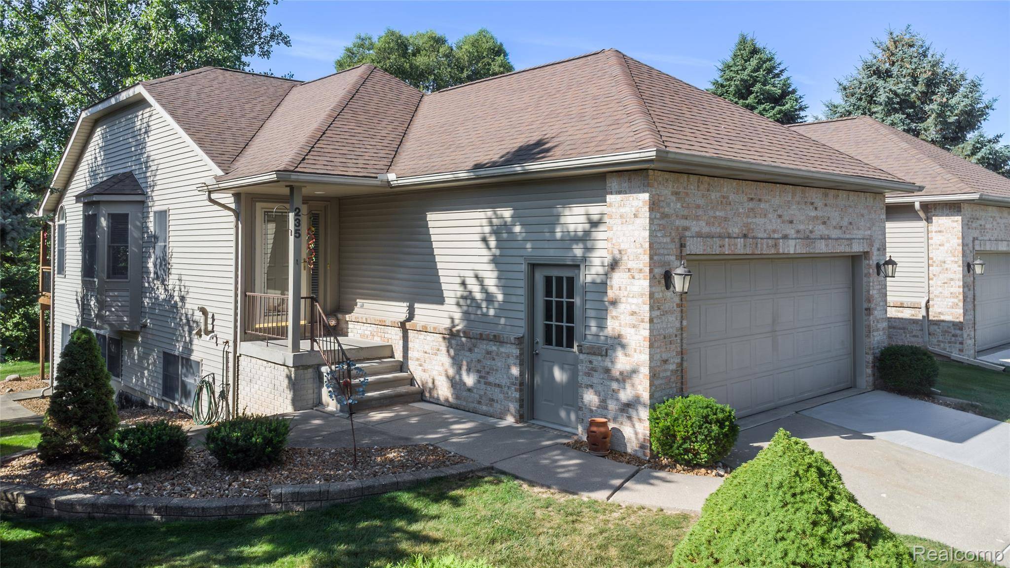 Linden, MI 48451,235 Creekwood CIR